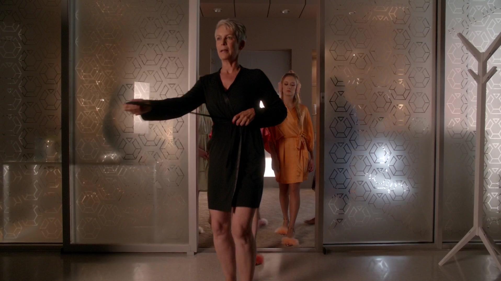 Scream_Queens_2015_S01E11_Black_Friday_1080p__4644.jpg