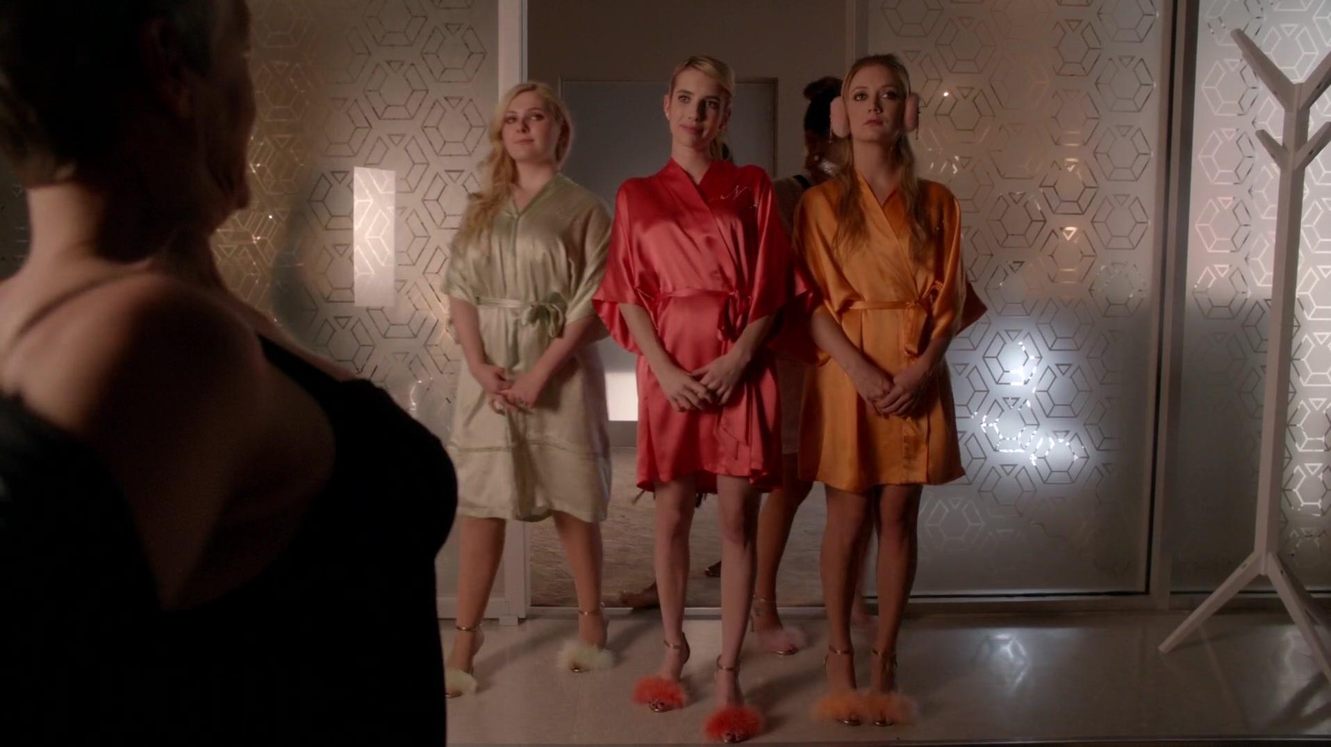 Scream_Queens_2015_S01E11_Black_Friday_1080p__4650.jpg