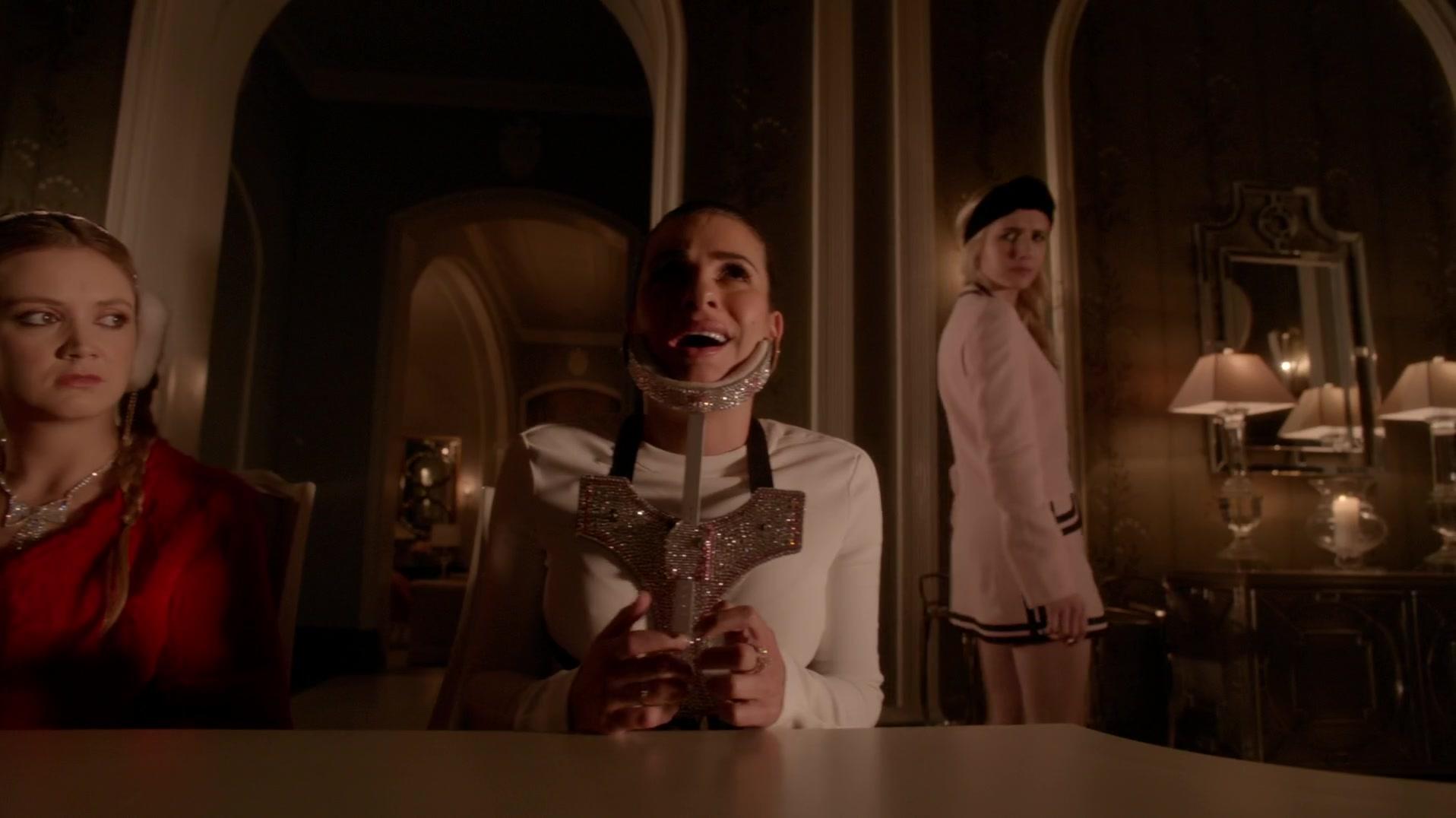 Scream_Queens_2015_S01E11_Black_Friday_1080p__5126.jpg