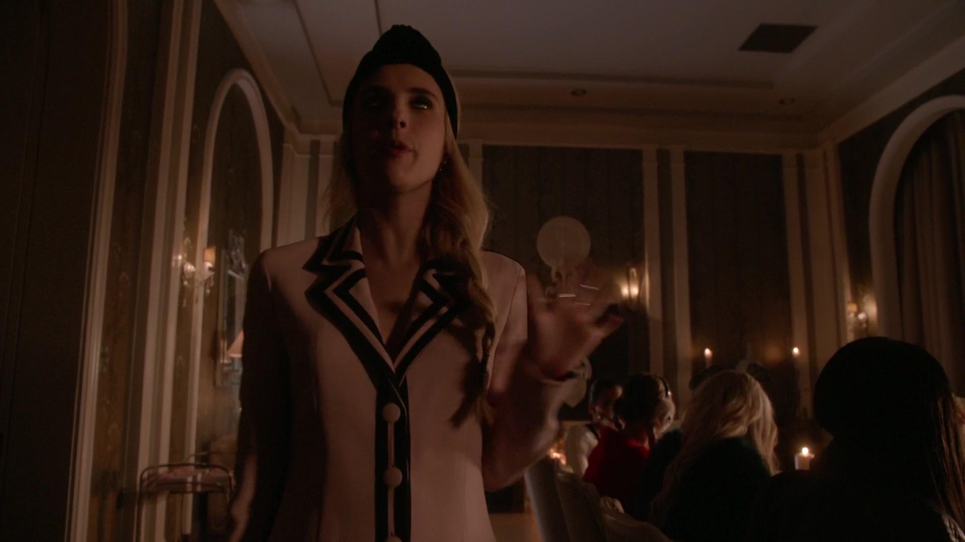 Scream_Queens_2015_S01E11_Black_Friday_1080p__5153.jpg