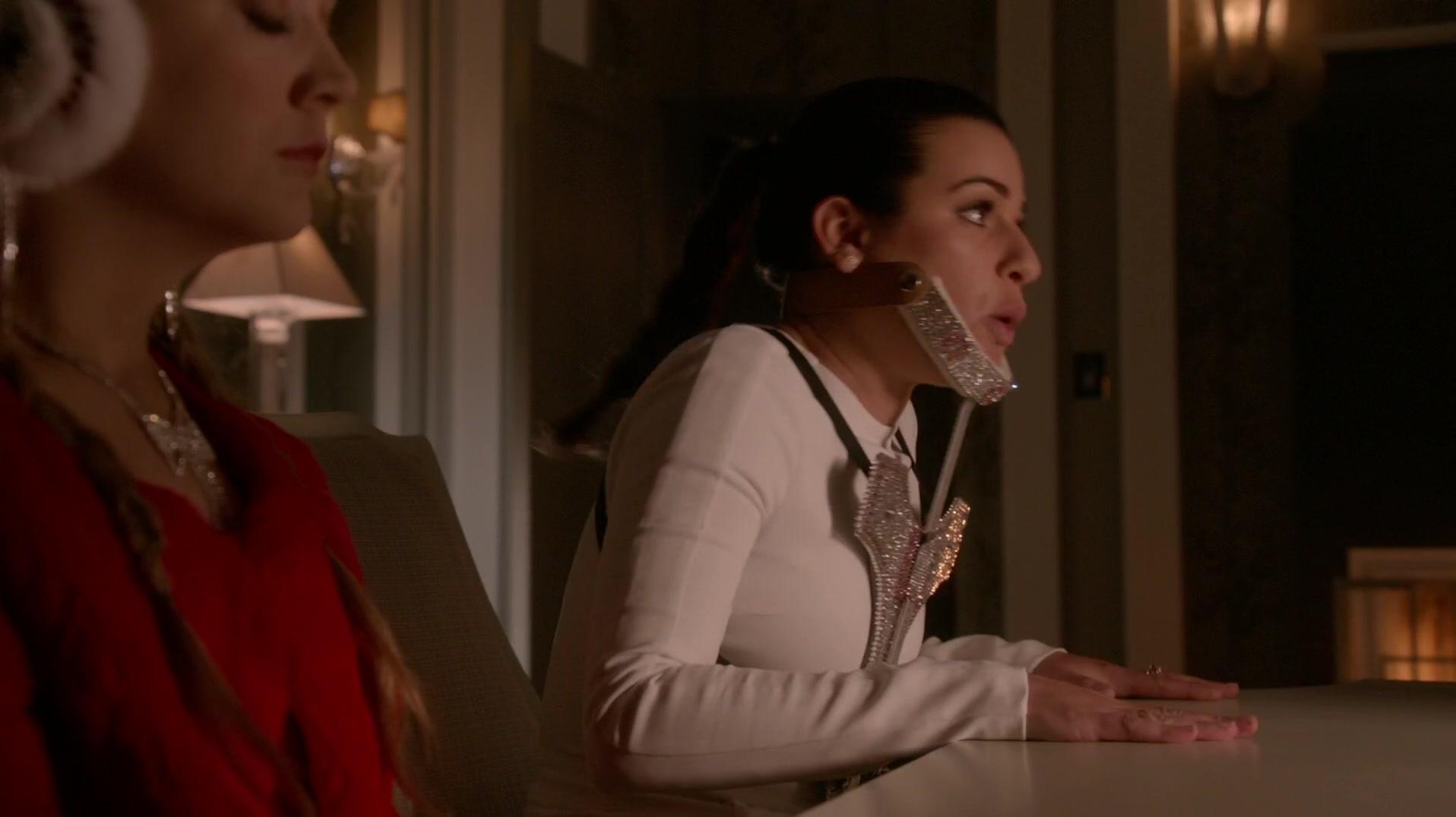 Scream_Queens_2015_S01E11_Black_Friday_1080p__5156.jpg