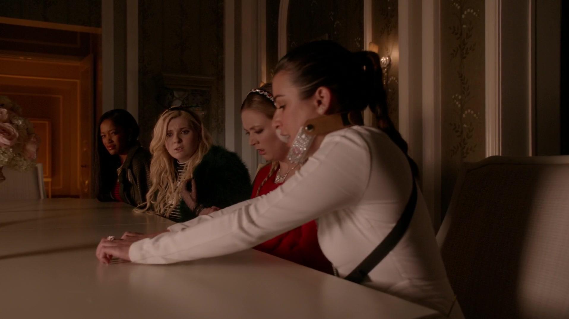 Scream_Queens_2015_S01E11_Black_Friday_1080p__5276.jpg