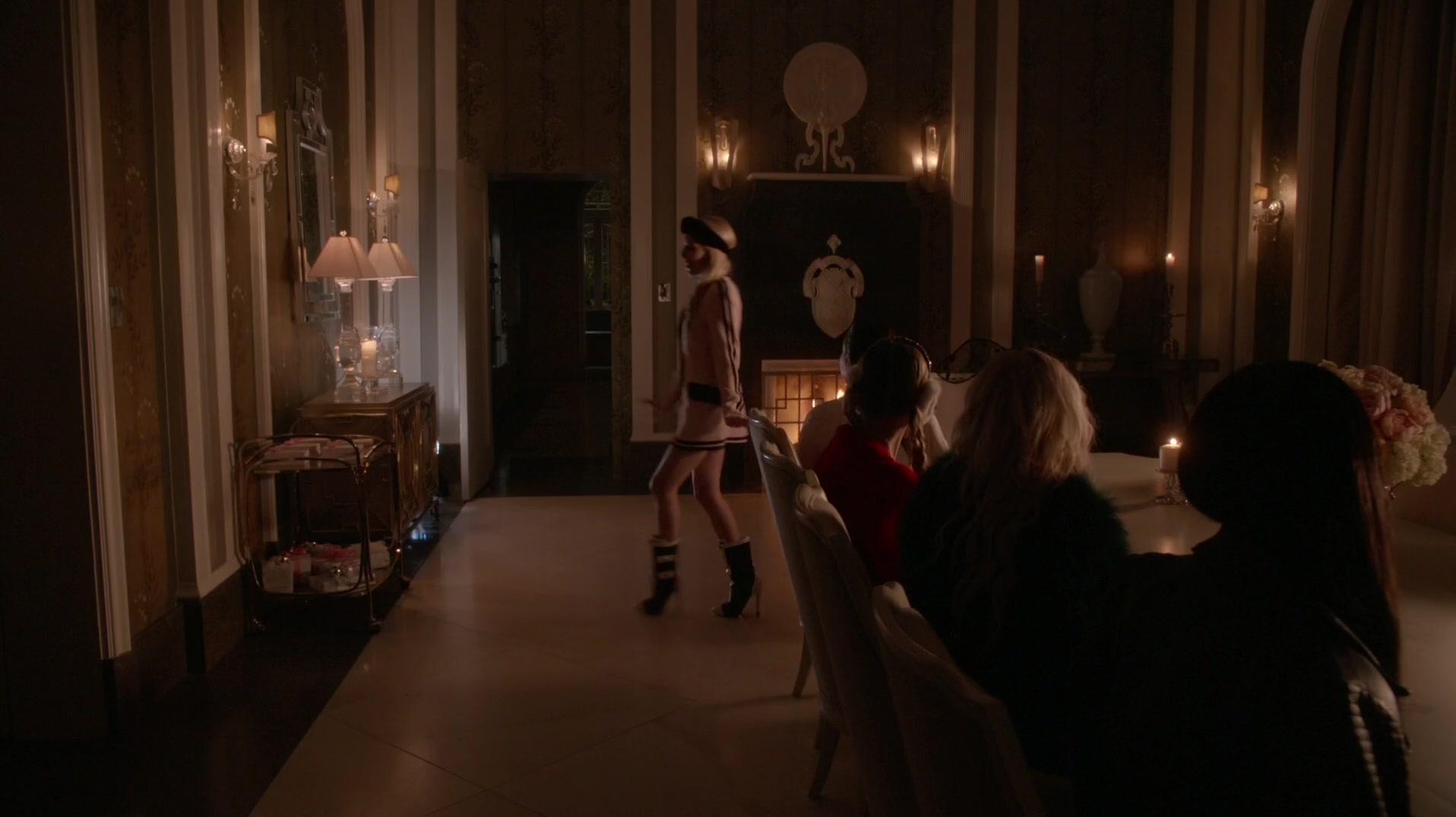 Scream_Queens_2015_S01E11_Black_Friday_1080p__5319.jpg