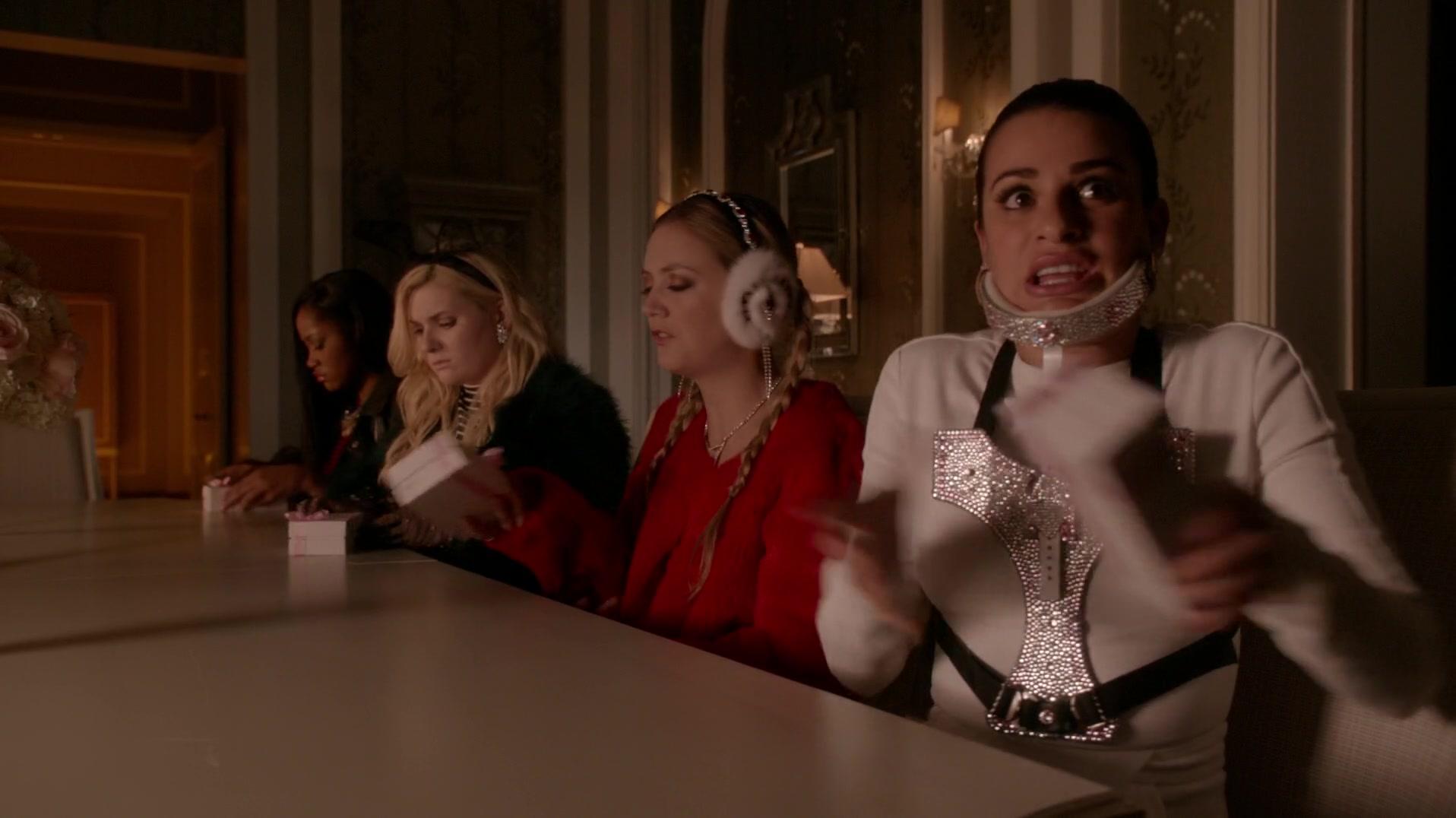 Scream_Queens_2015_S01E11_Black_Friday_1080p__5349.jpg