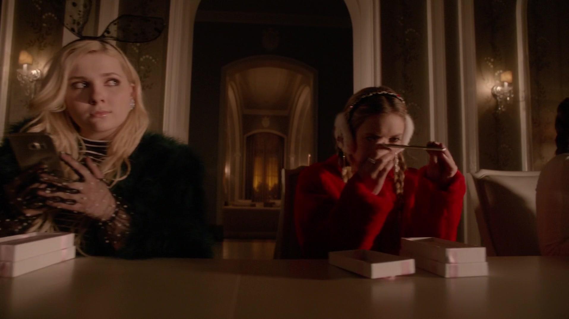 Scream_Queens_2015_S01E11_Black_Friday_1080p__5379.jpg