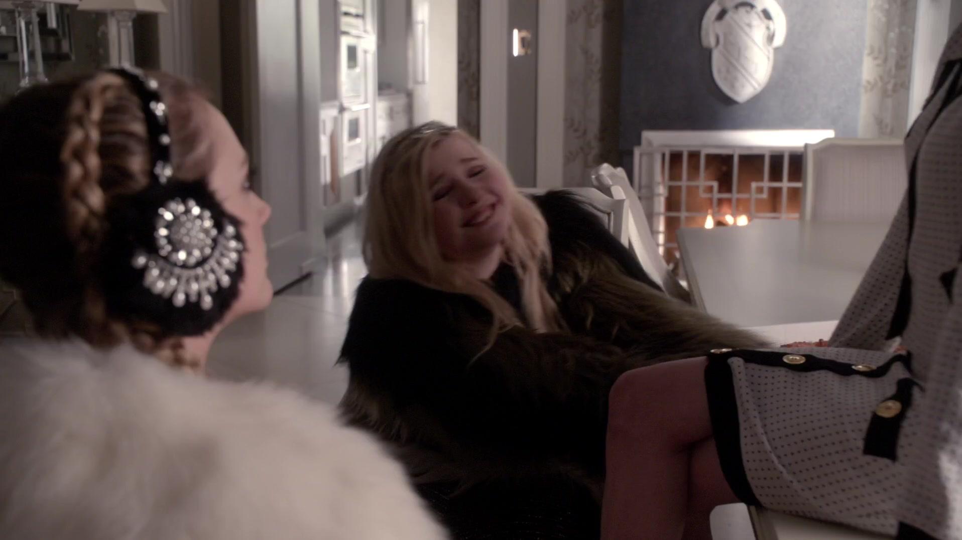 Scream_Queens_2015_S01E12_Dorkus_1080p__3566.jpg