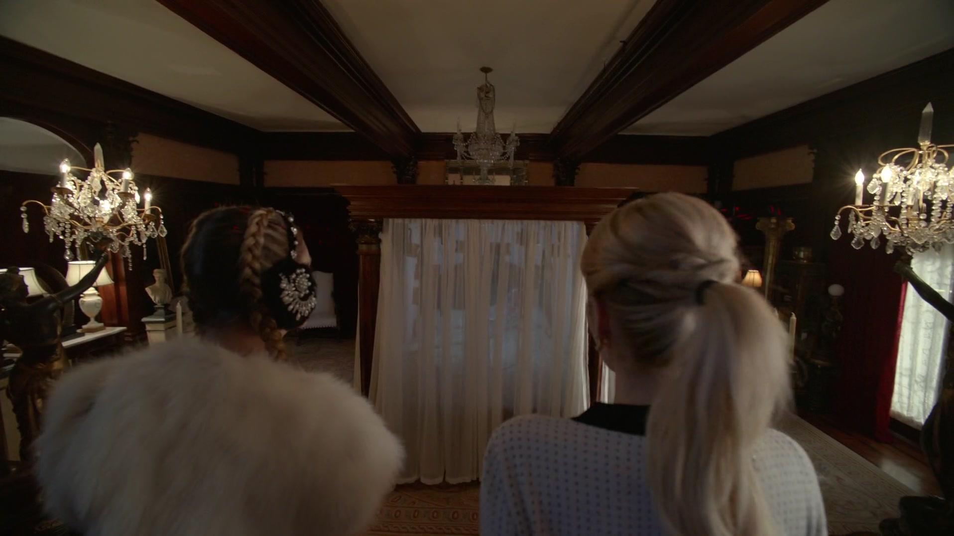 Scream_Queens_2015_S01E12_Dorkus_1080p__5437.jpg