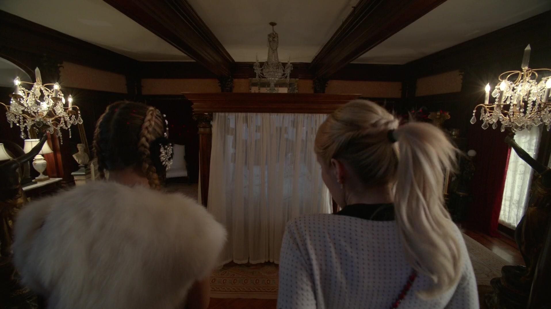Scream_Queens_2015_S01E12_Dorkus_1080p__5448.jpg