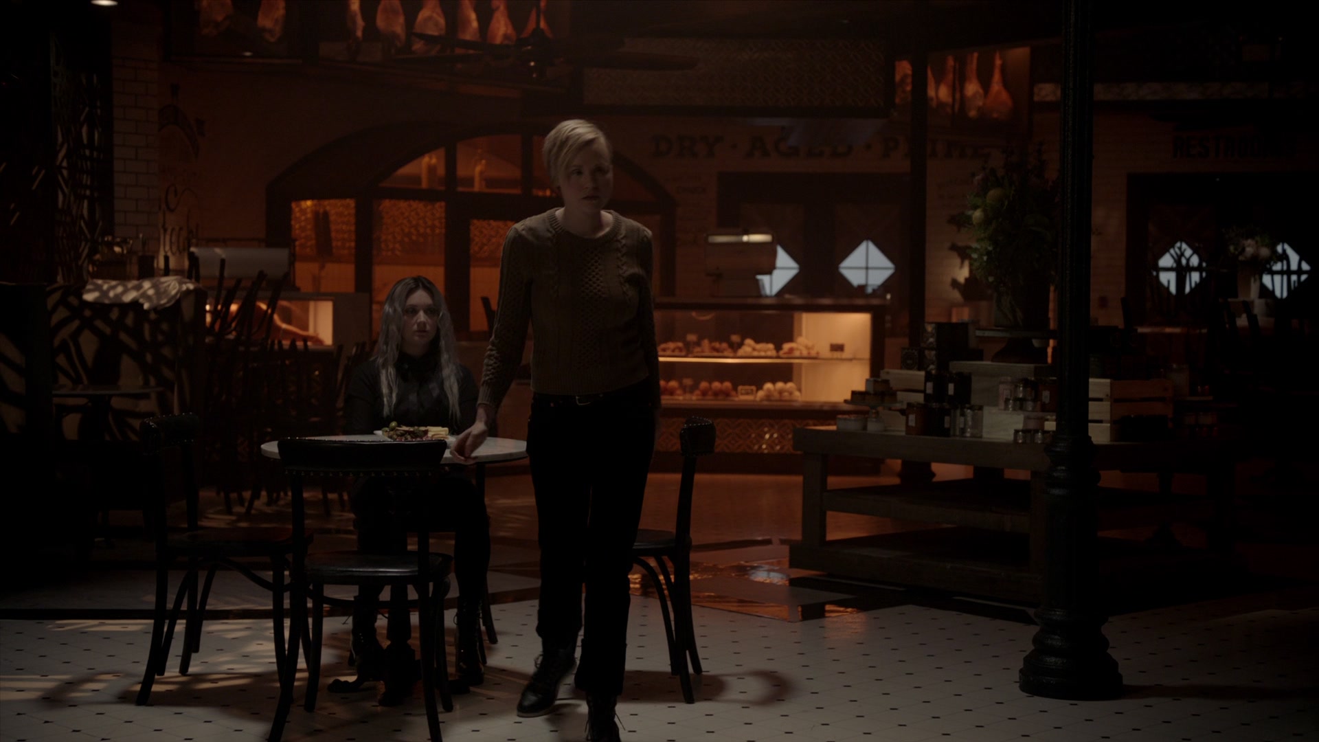 American_Horror_Story_S07_E07_Valerie_Solanas_Died_Scumbag_1080p_BluRay_002004.jpg
