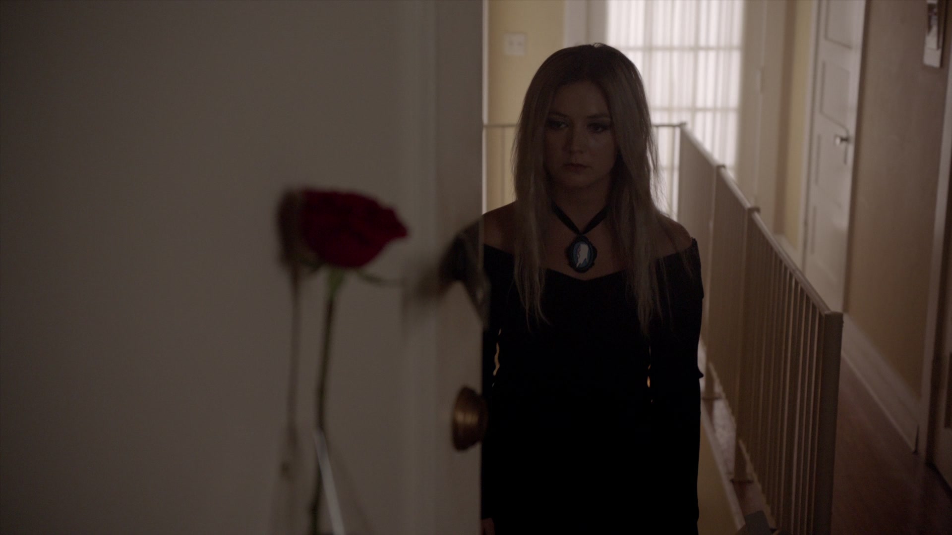American_Horror_Story_S07_E07_Valerie_Solanas_Died_Scumbag_1080p_BluRay_004884.jpg