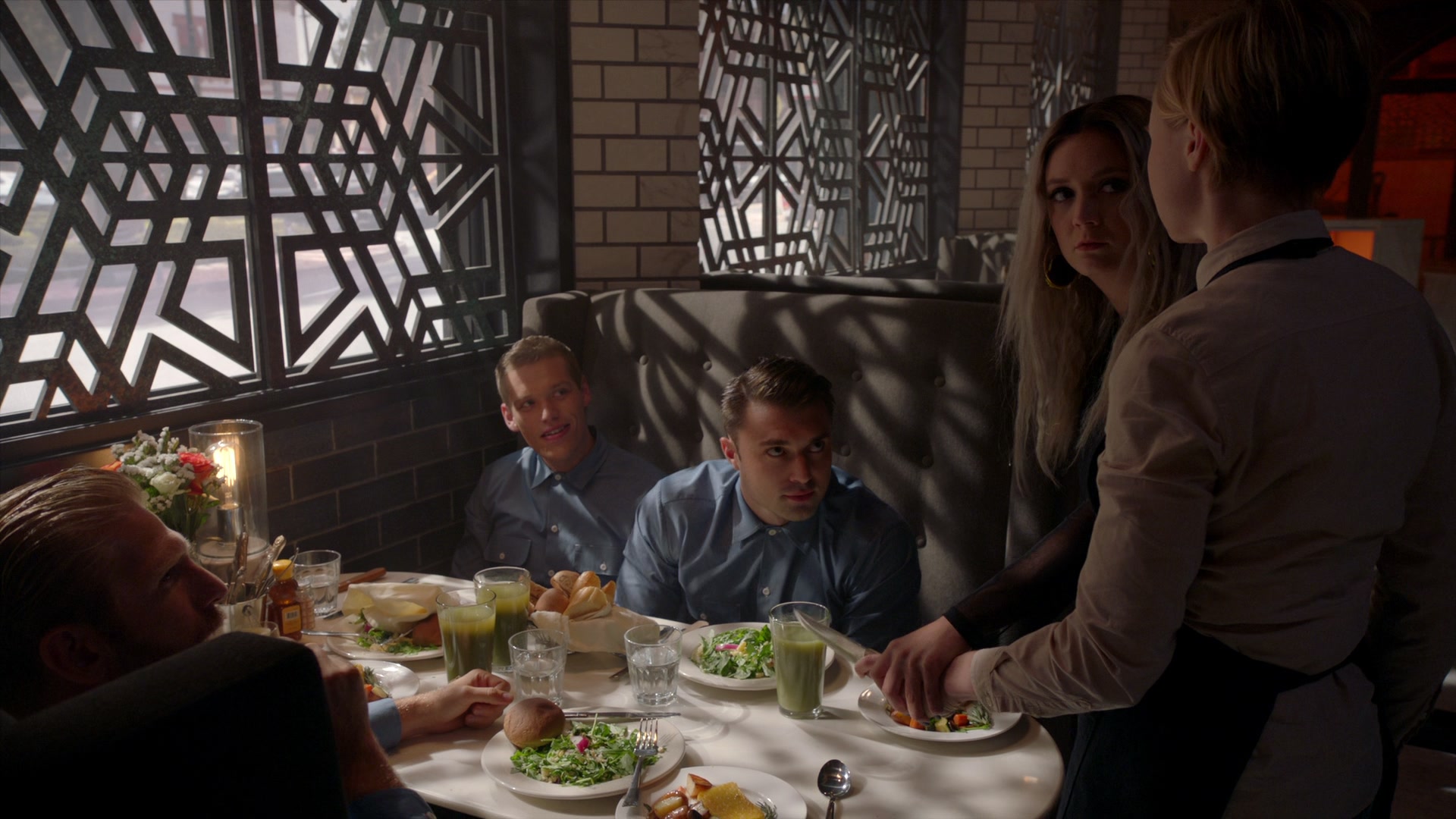 American_Horror_Story_S07_E08_Winter_ofOur_Discontent_1080p2CBluRay_000631.jpg