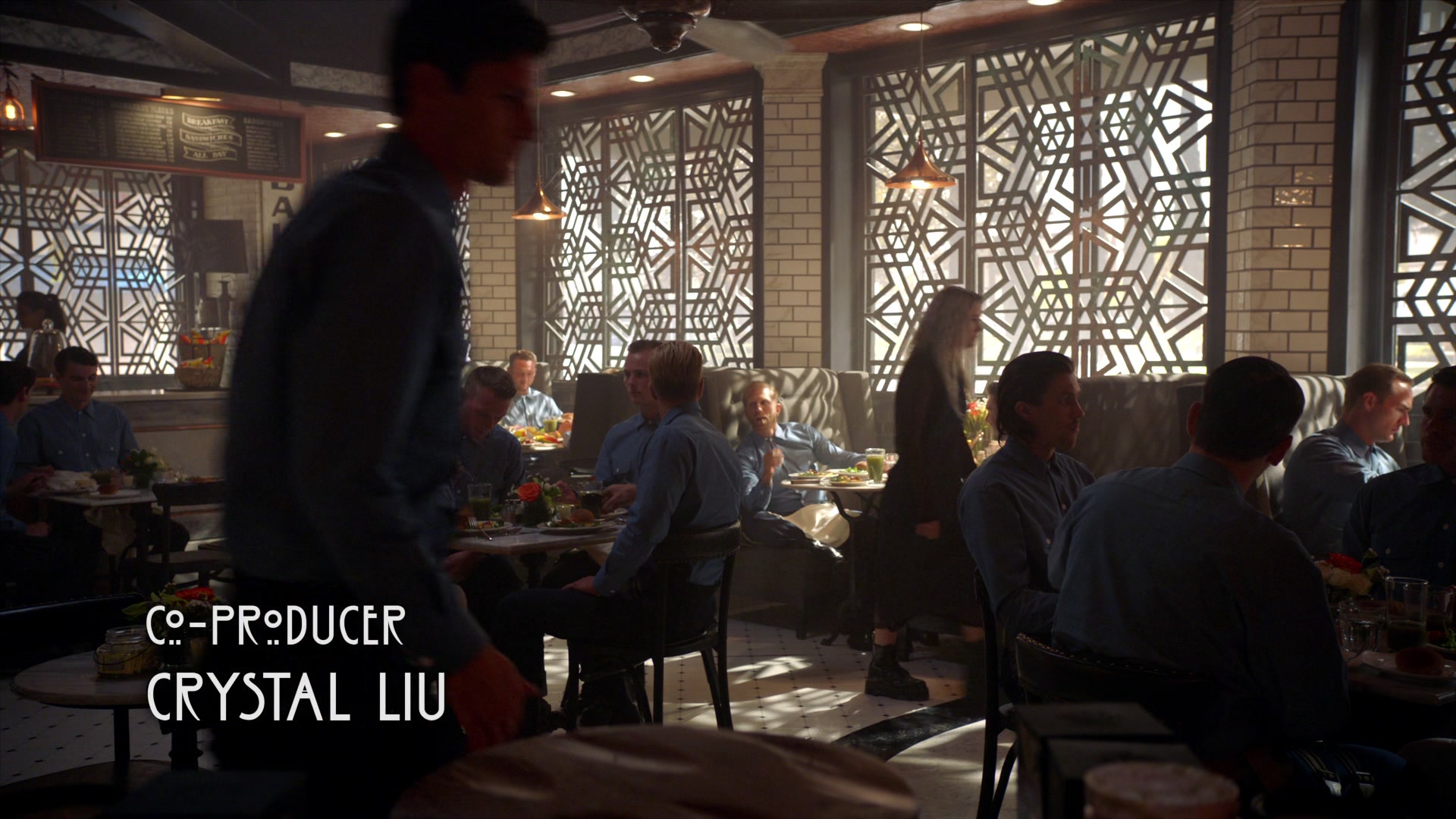 American_Horror_Story_S07_E08_Winter_ofOur_Discontent_1080p2CBluRay_000643.jpg