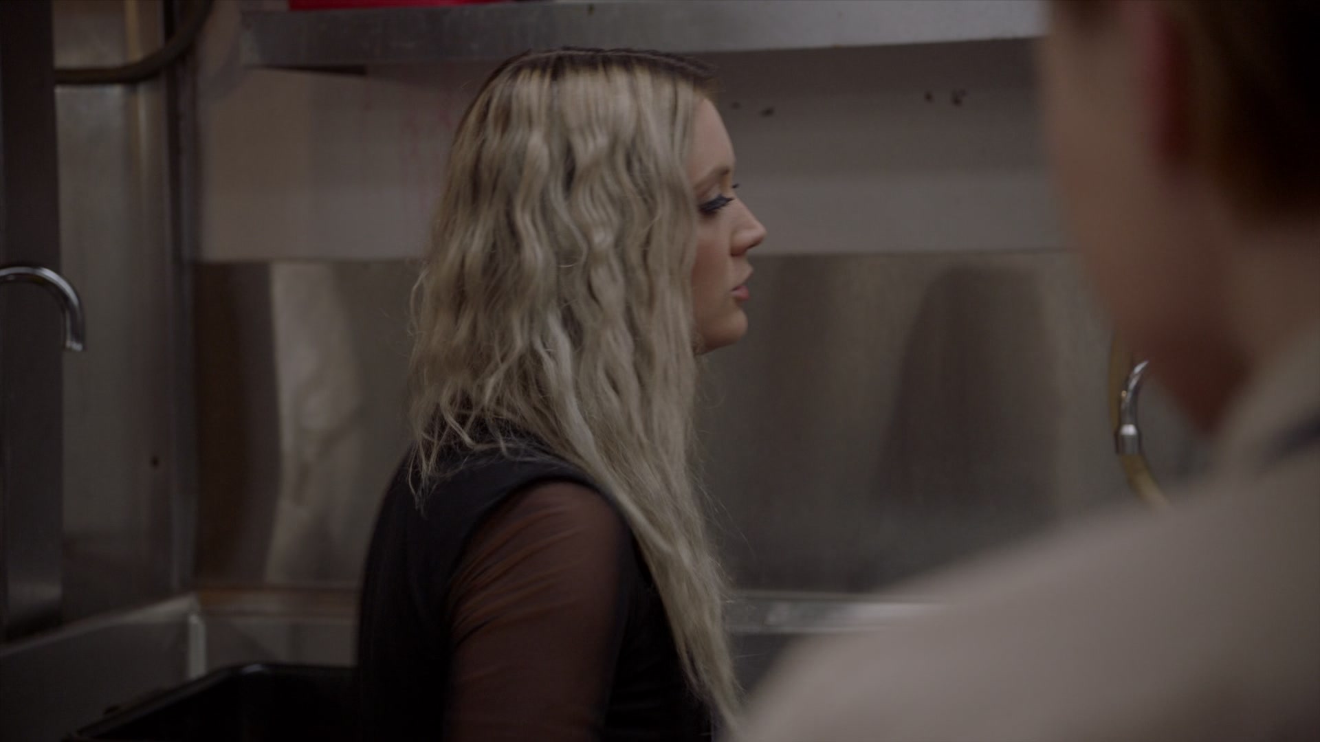 American_Horror_Story_S07_E08_Winter_ofOur_Discontent_1080p2CBluRay_000914.jpg