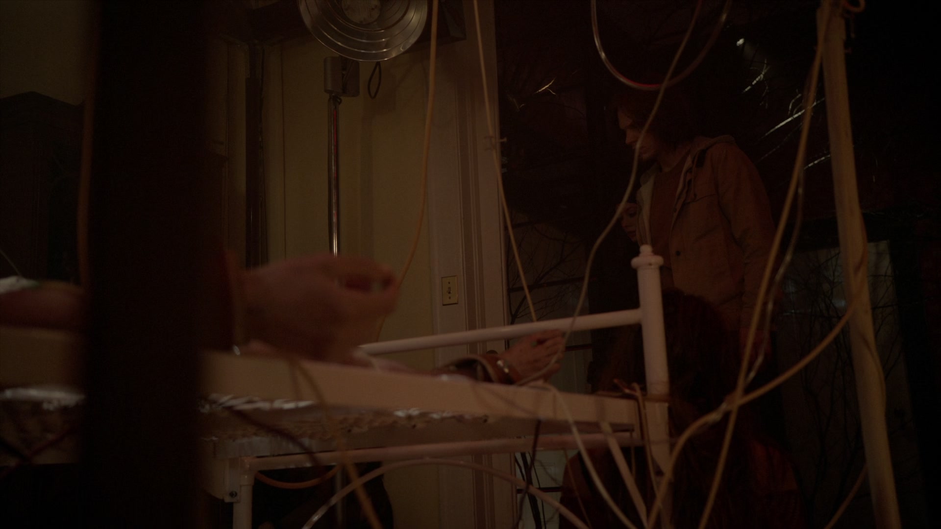 American_Horror_Story_S07_E08_Winter_ofOur_Discontent_1080p2CBluRay_001579.jpg