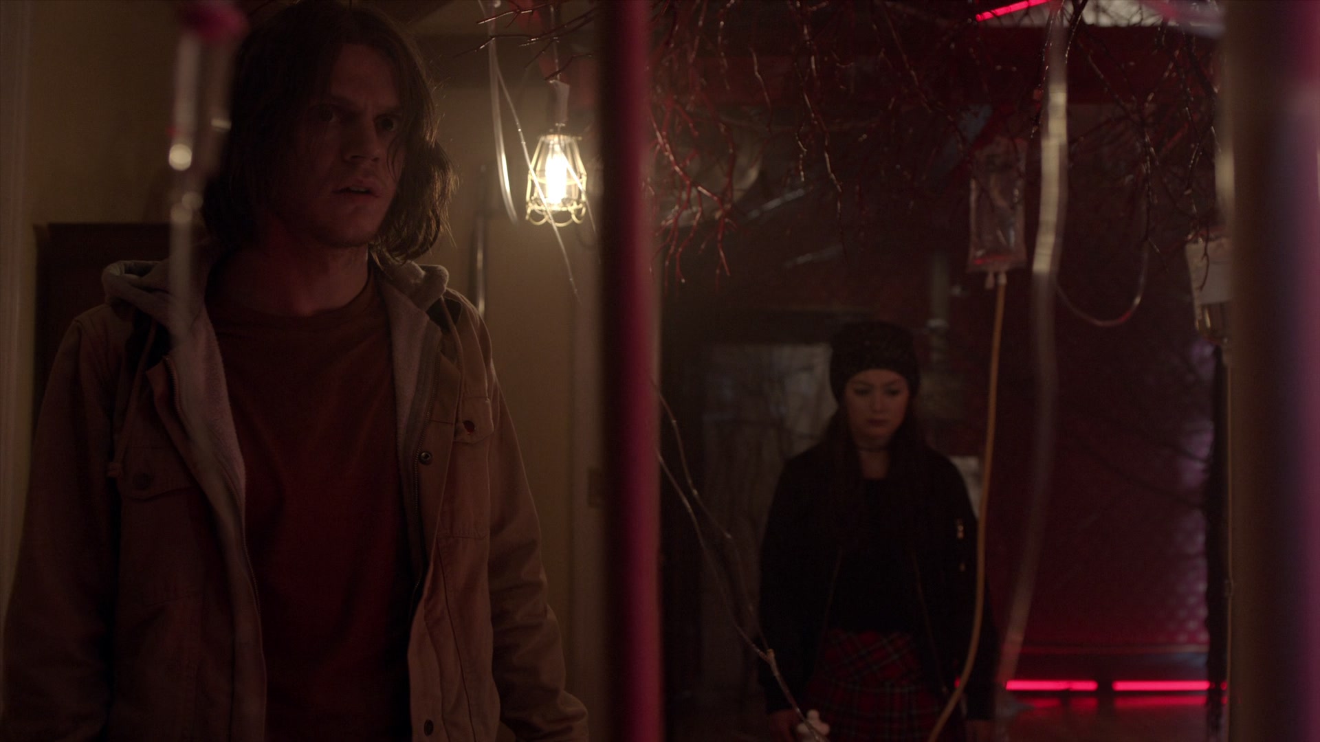American_Horror_Story_S07_E08_Winter_ofOur_Discontent_1080p2CBluRay_001646.jpg