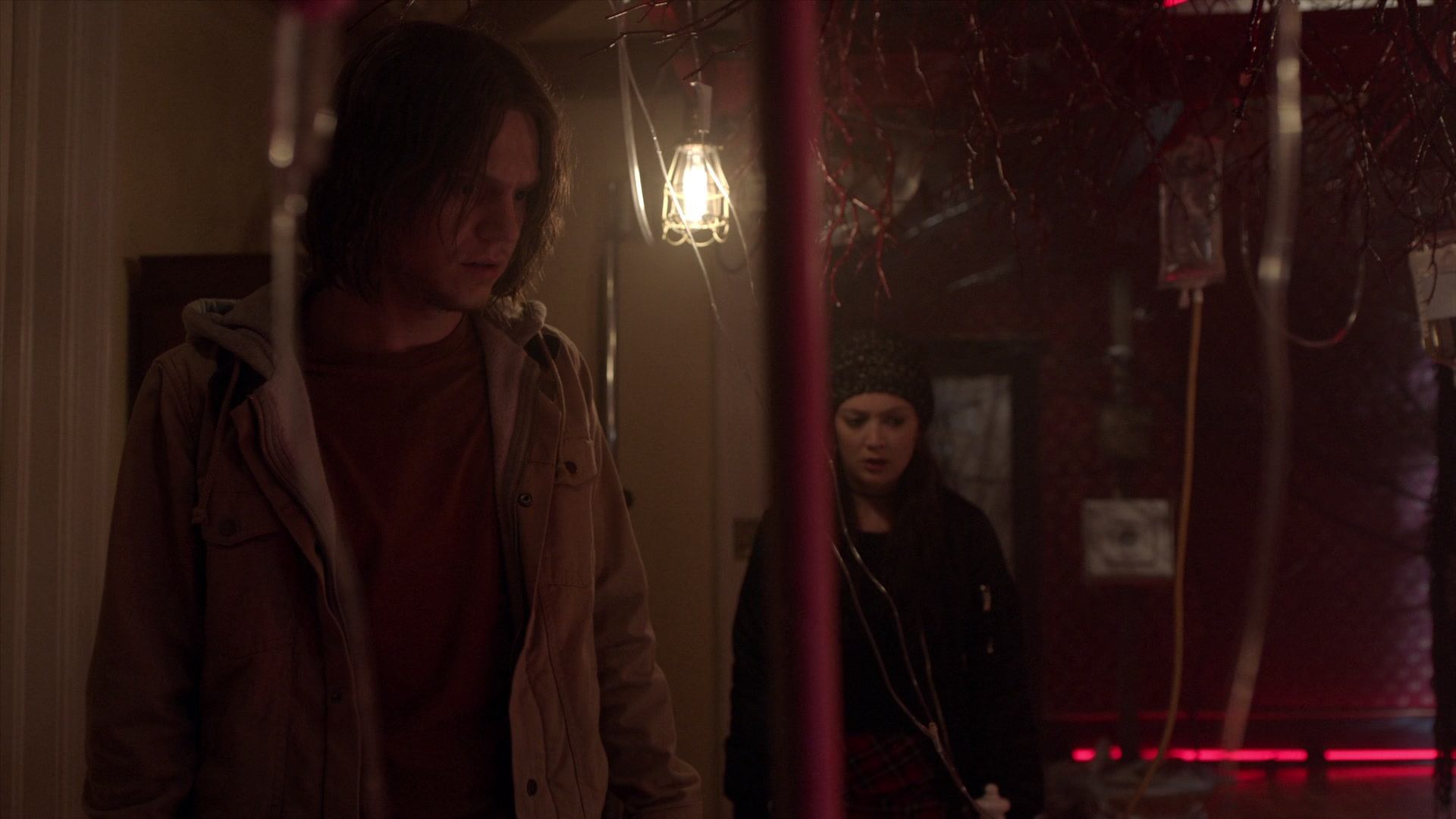 American_Horror_Story_S07_E08_Winter_ofOur_Discontent_1080p2CBluRay_001658.jpg