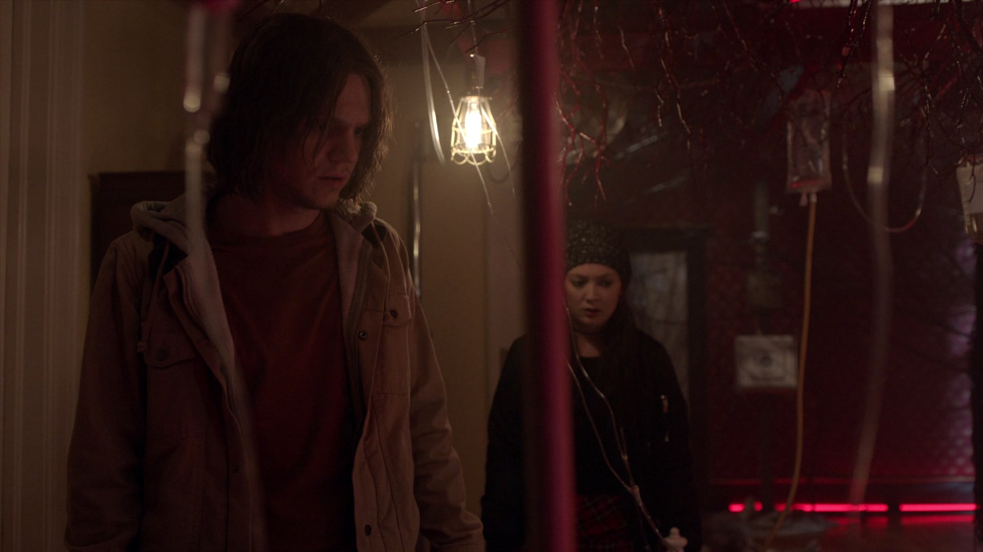 American_Horror_Story_S07_E08_Winter_ofOur_Discontent_1080p2CBluRay_001659.jpg