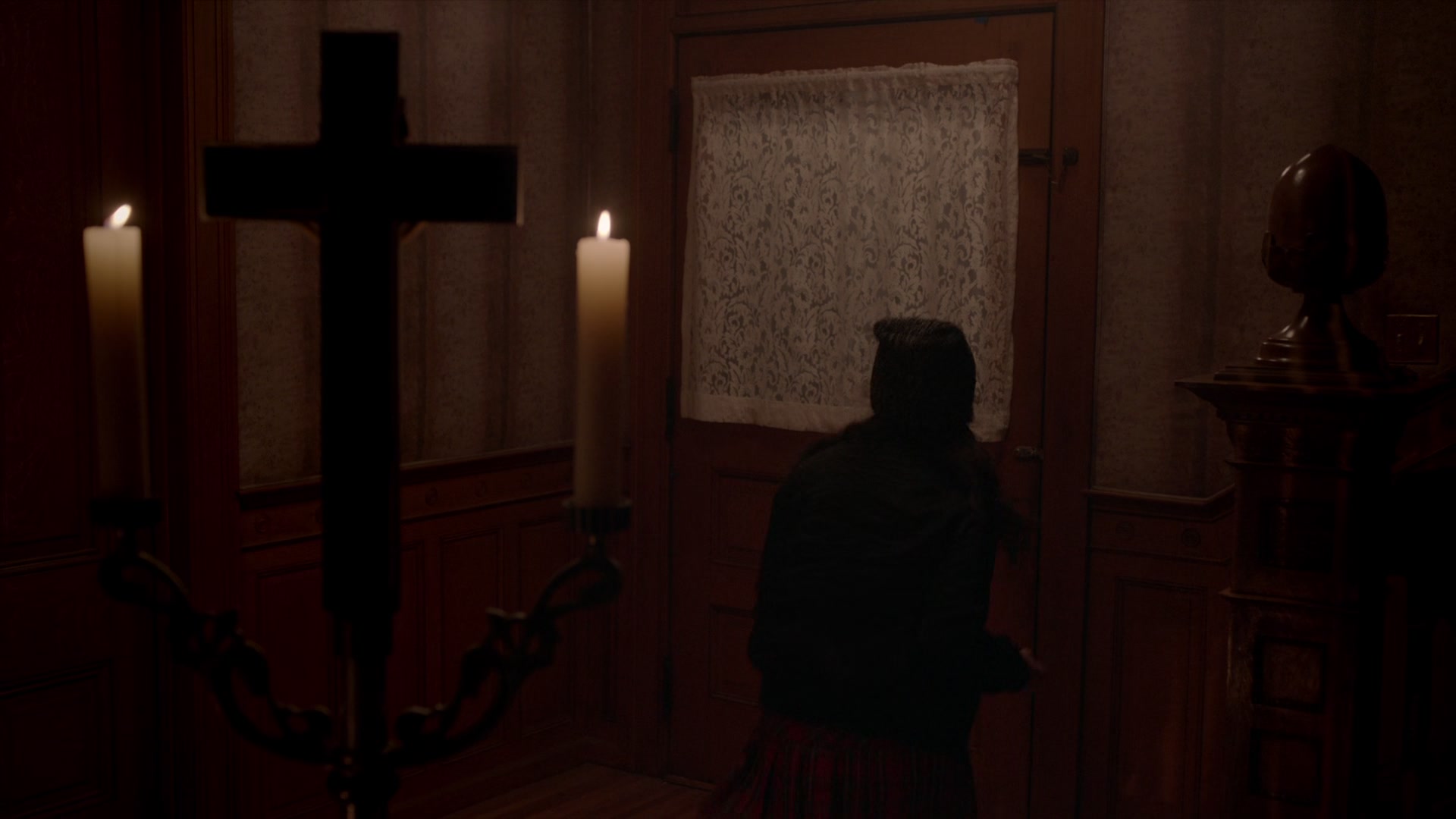 American_Horror_Story_S07_E08_Winter_ofOur_Discontent_1080p2CBluRay_001931.jpg