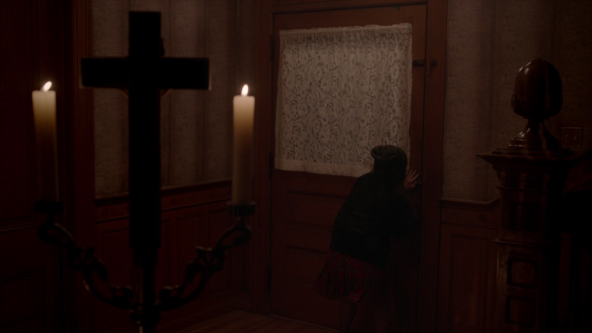 American_Horror_Story_S07_E08_Winter_ofOur_Discontent_1080p2CBluRay_001932.jpg
