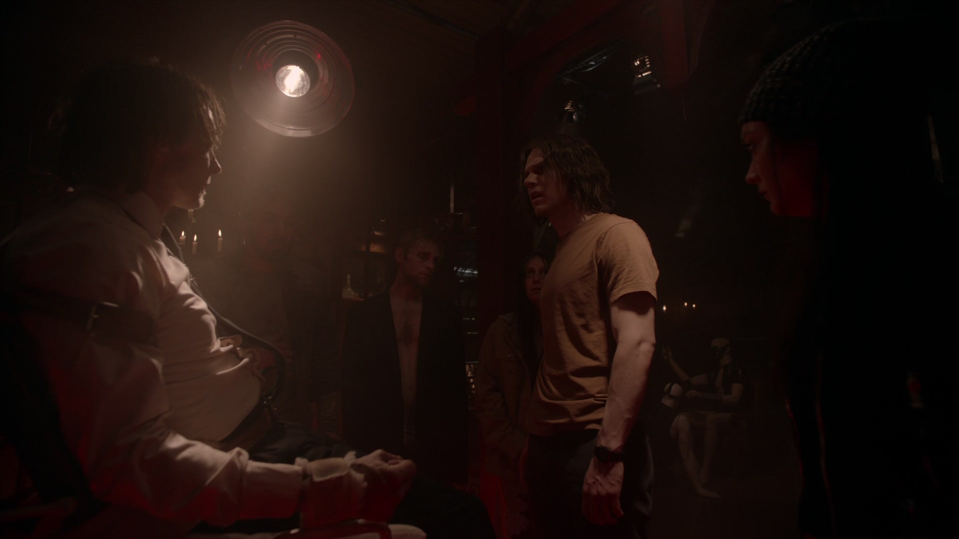 American_Horror_Story_S07_E08_Winter_ofOur_Discontent_1080p2CBluRay_002080.jpg