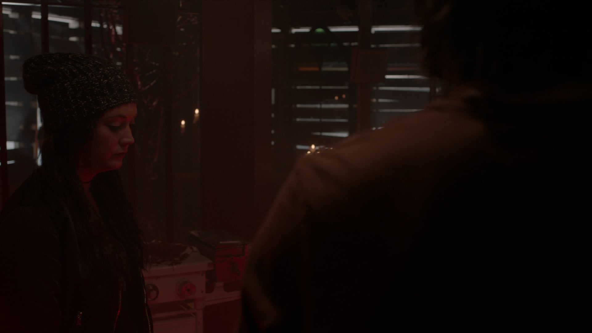 American_Horror_Story_S07_E08_Winter_ofOur_Discontent_1080p2CBluRay_002164.jpg