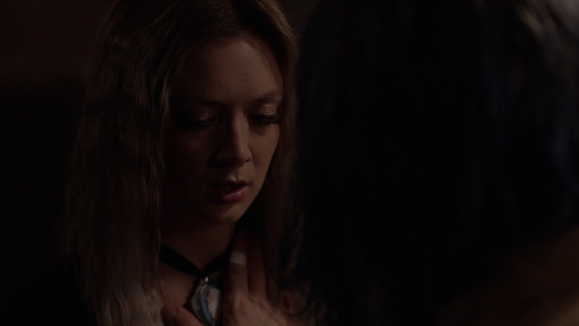 American_Horror_Story_S07_E08_Winter_ofOur_Discontent_1080p2CBluRay_002593.jpg