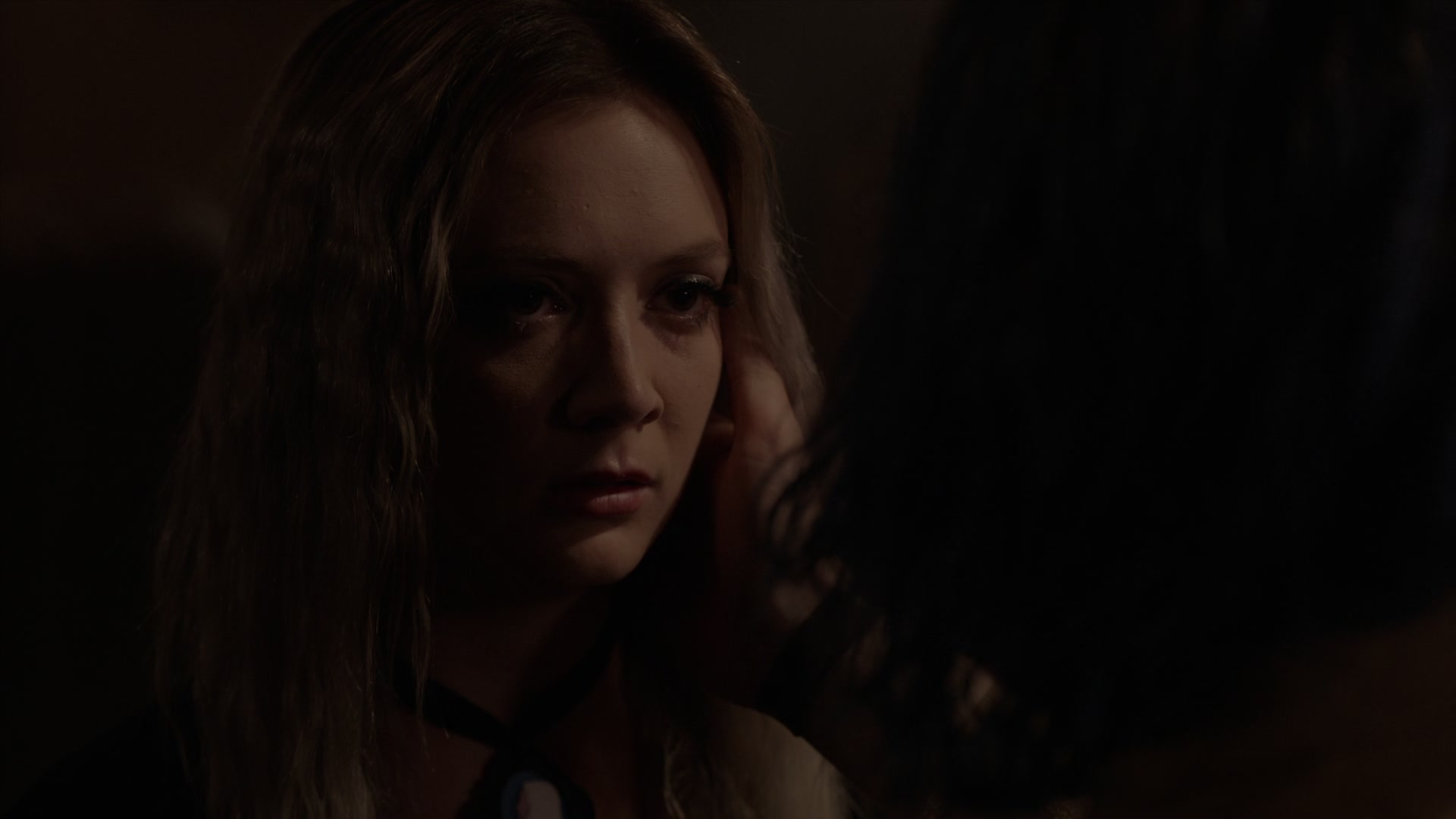 American_Horror_Story_S07_E08_Winter_ofOur_Discontent_1080p2CBluRay_002639.jpg