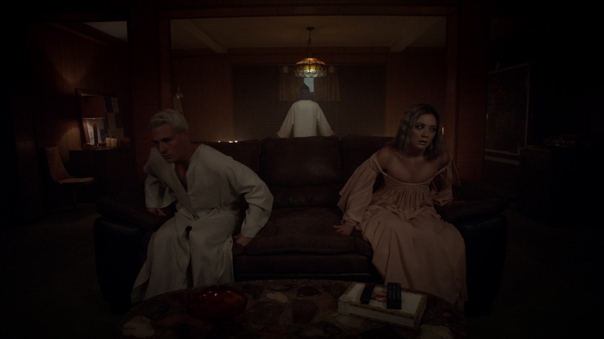 American_Horror_Story_S07_E08_Winter_ofOur_Discontent_1080p2CBluRay_003101.jpg