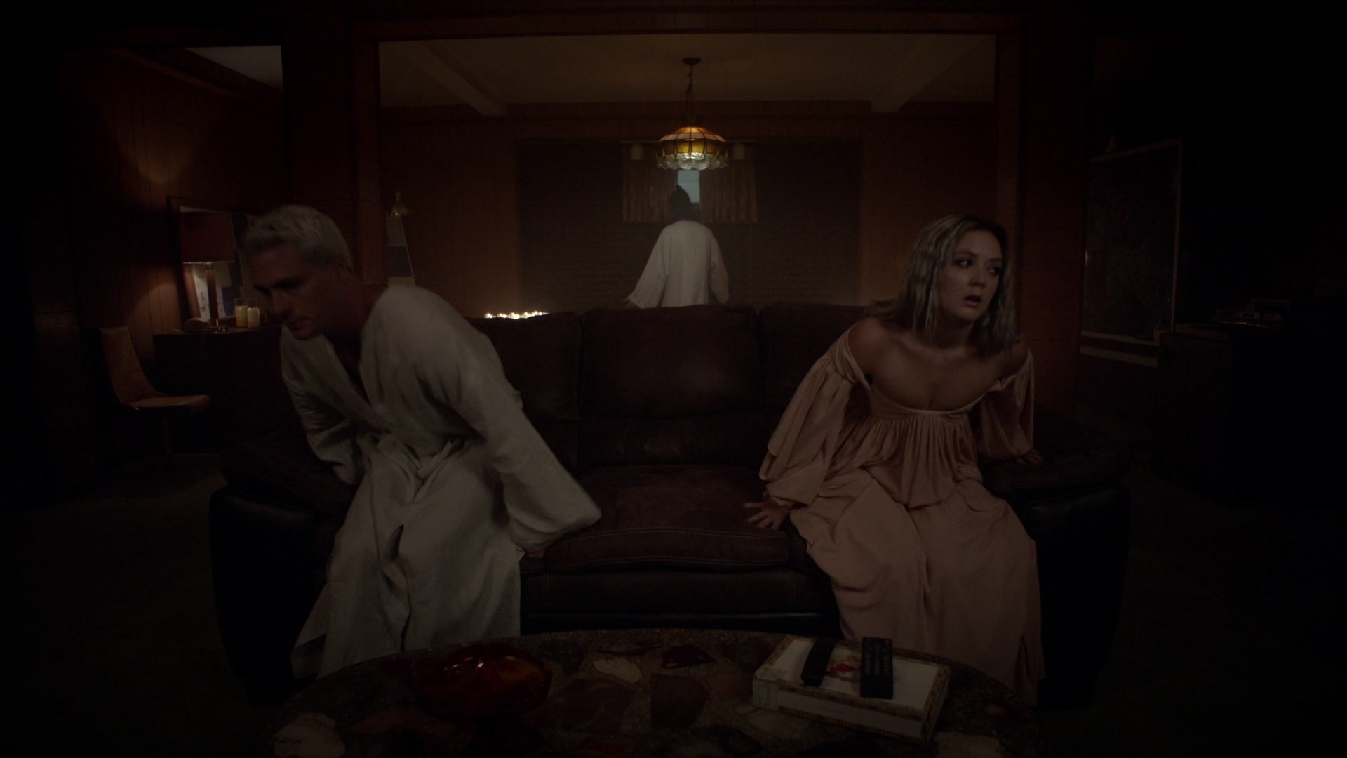 American_Horror_Story_S07_E08_Winter_ofOur_Discontent_1080p2CBluRay_003102.jpg