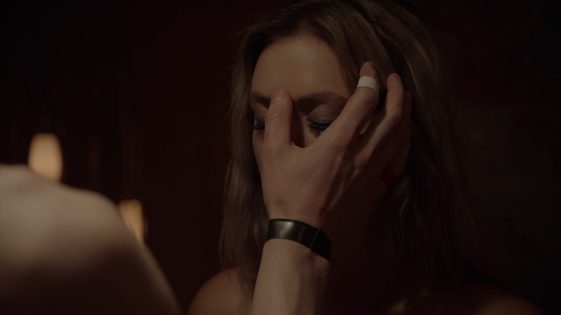 American_Horror_Story_S07_E08_Winter_ofOur_Discontent_1080p2CBluRay_003242.jpg