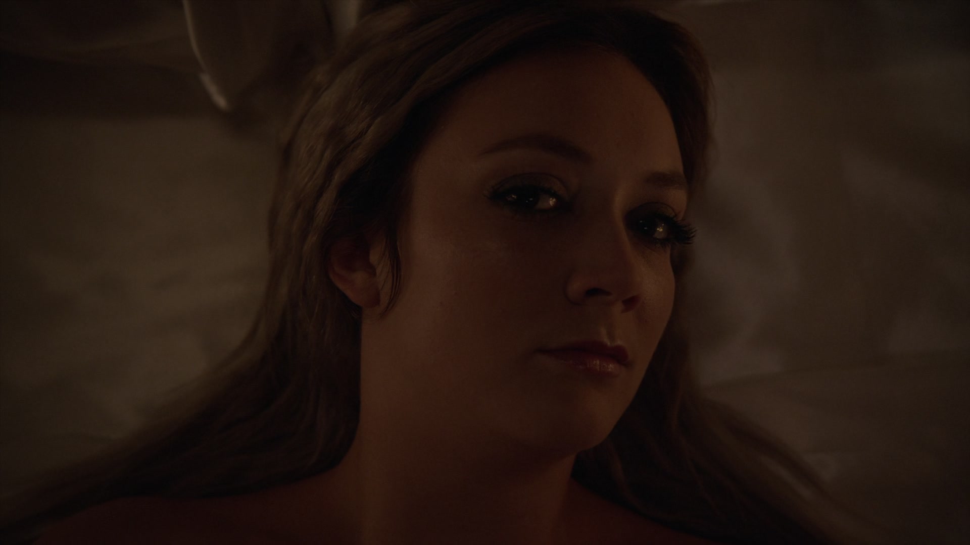 American_Horror_Story_S07_E08_Winter_ofOur_Discontent_1080p2CBluRay_003357.jpg