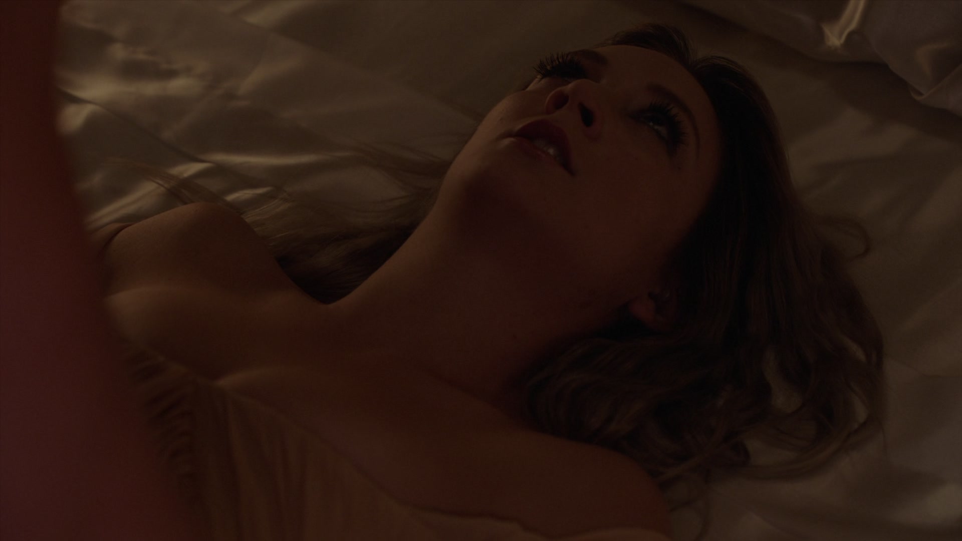American_Horror_Story_S07_E08_Winter_ofOur_Discontent_1080p2CBluRay_003368.jpg