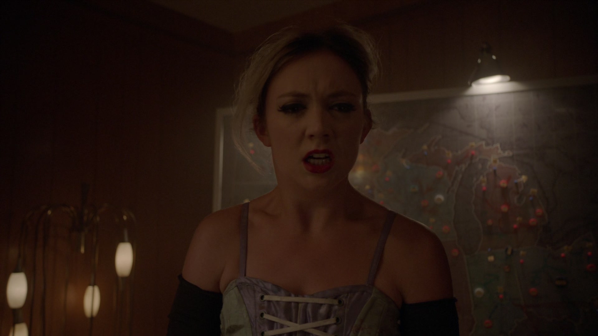 American_Horror_Story_S07_E08_Winter_ofOur_Discontent_1080p2CBluRay_005486.jpg