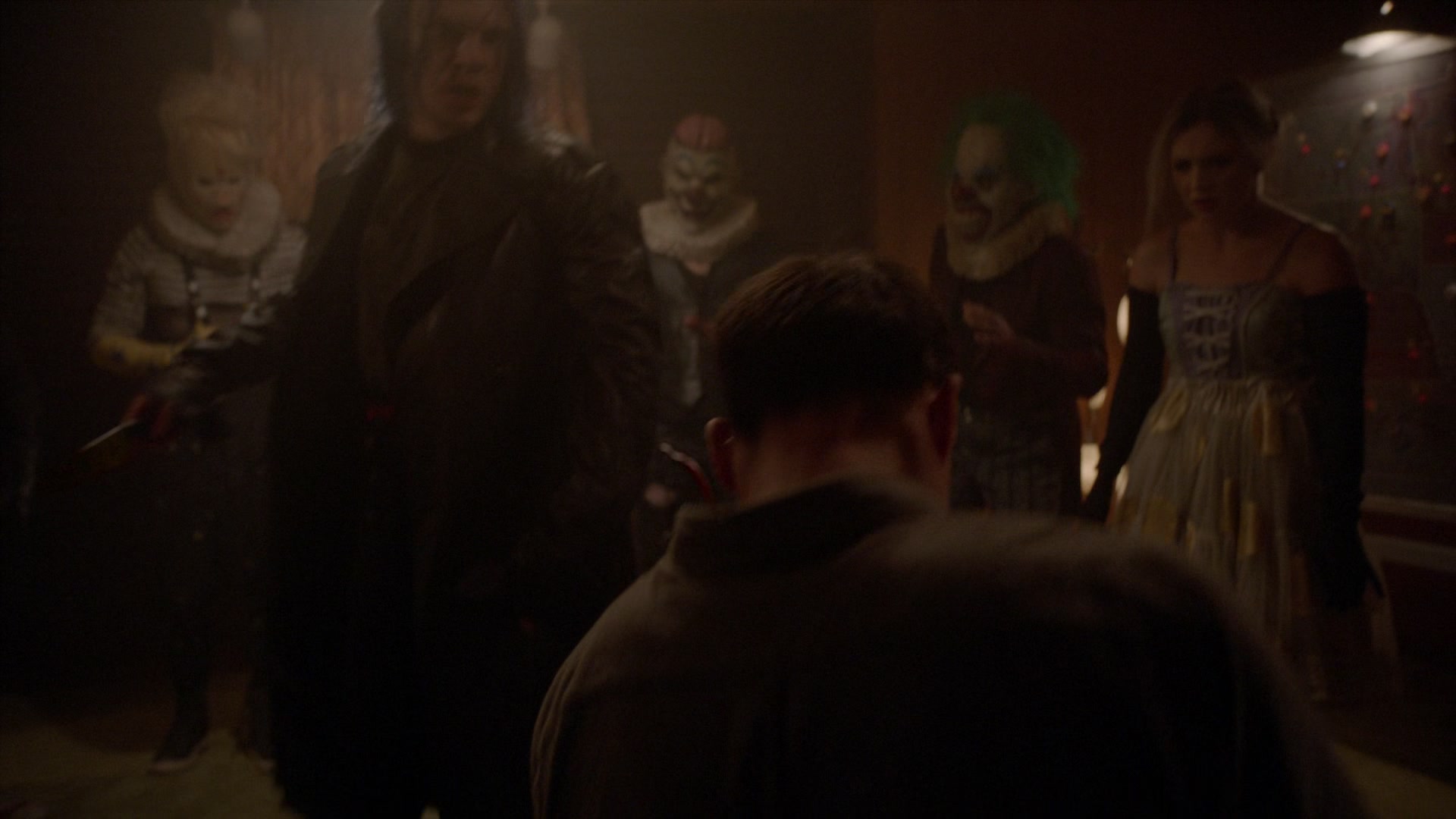 American_Horror_Story_S07_E08_Winter_ofOur_Discontent_1080p2CBluRay_005490.jpg