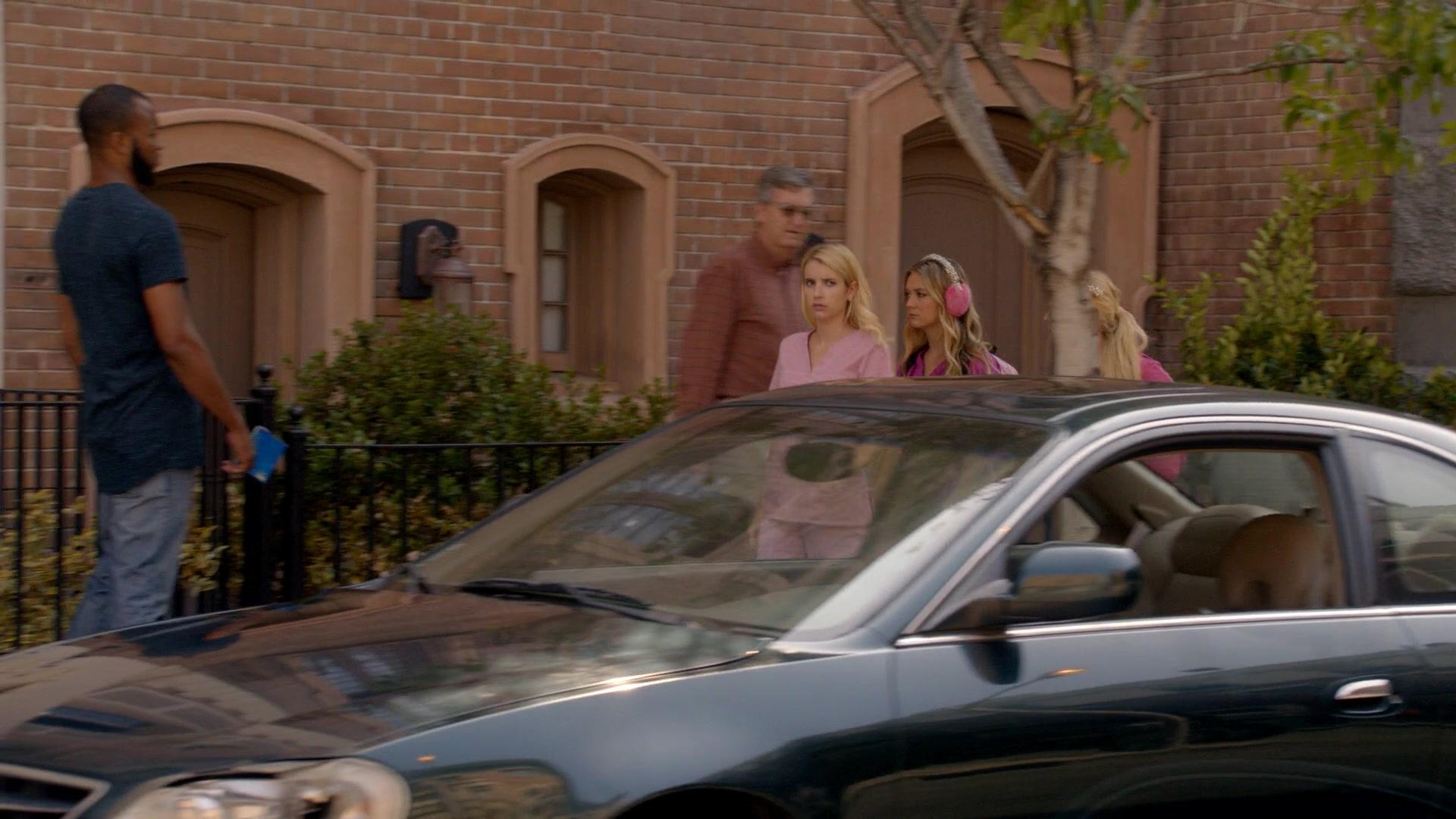 Scream_Queens_2015_S02E01_1080p_002439.jpg