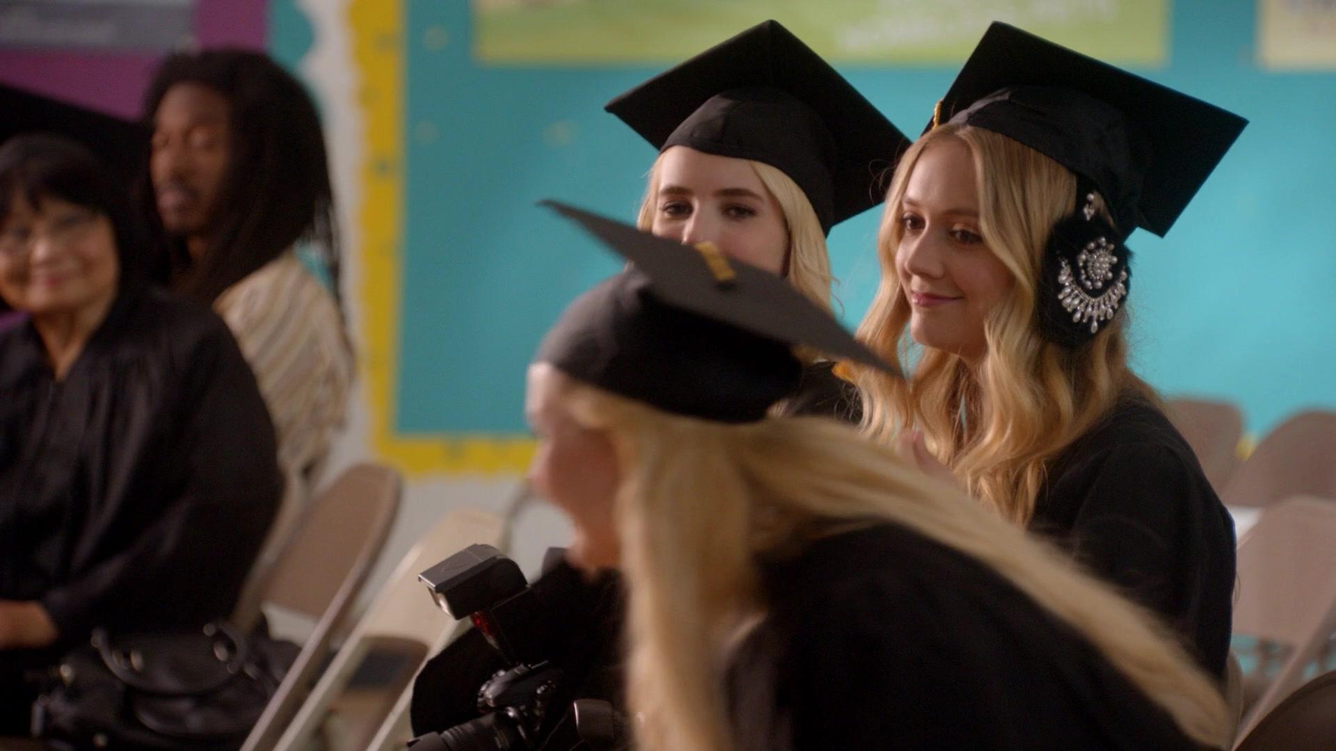 Scream_Queens_2015_S02E01_1080p_002487.jpg