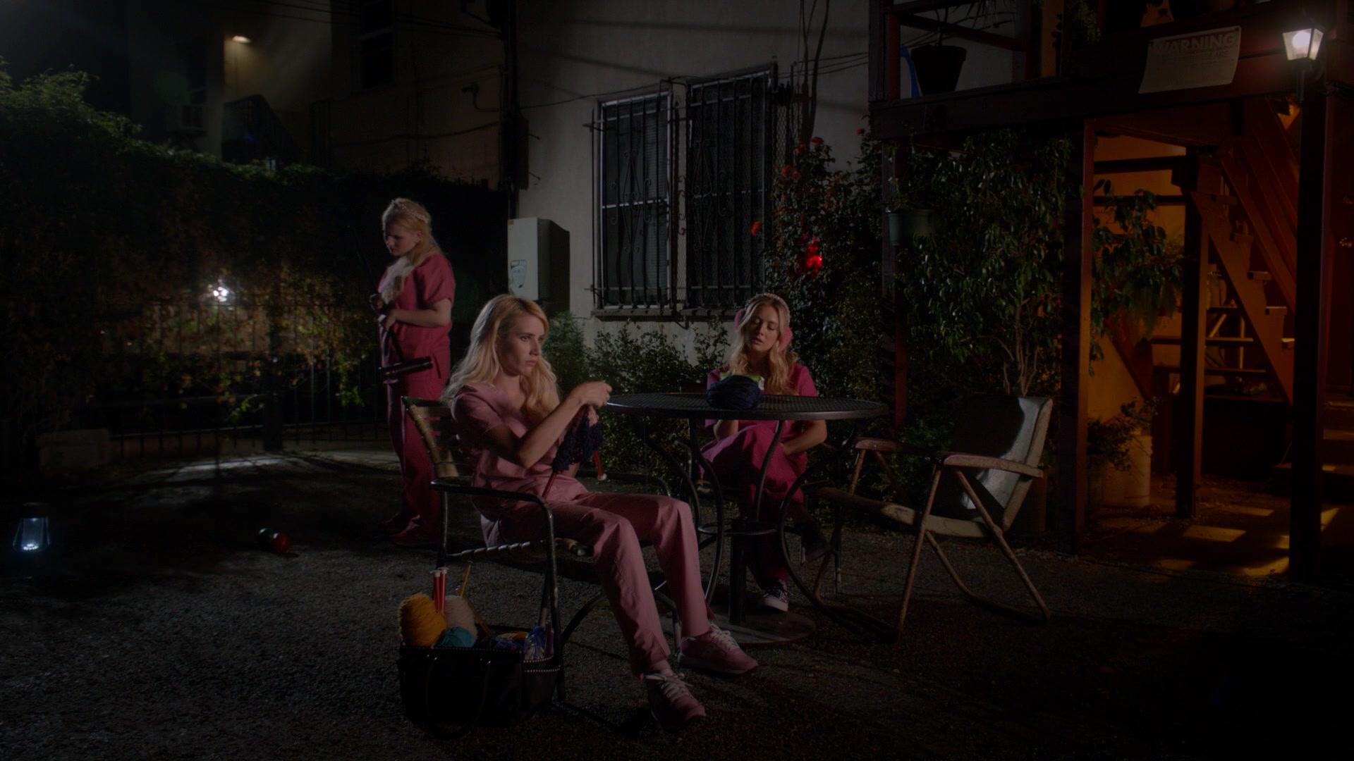 Scream_Queens_2015_S02E01_1080p_002670.jpg