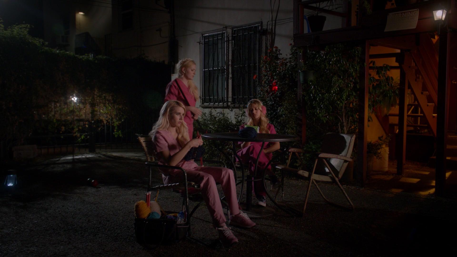 Scream_Queens_2015_S02E01_1080p_002679.jpg