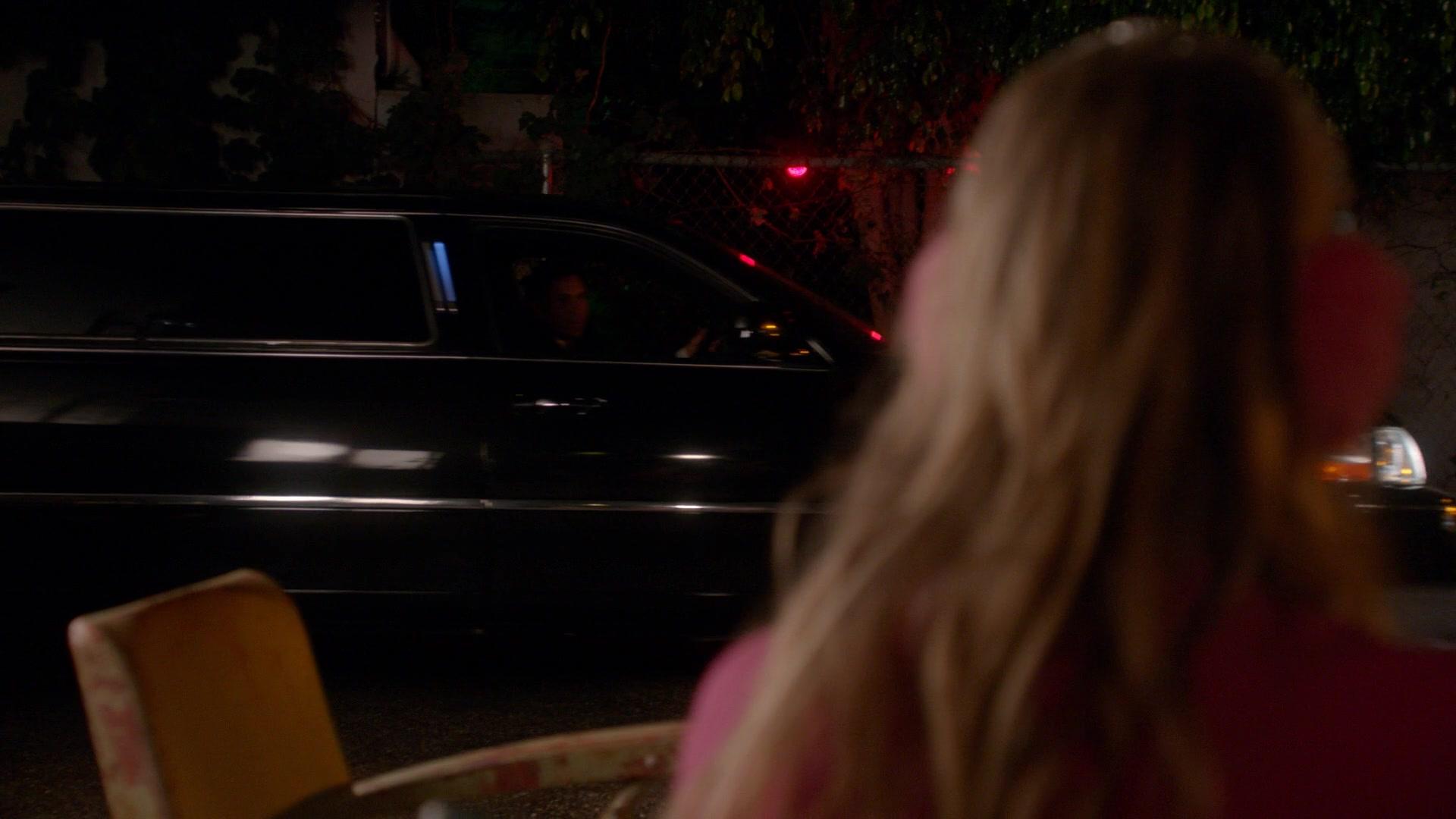 Scream_Queens_2015_S02E01_1080p_002762.jpg