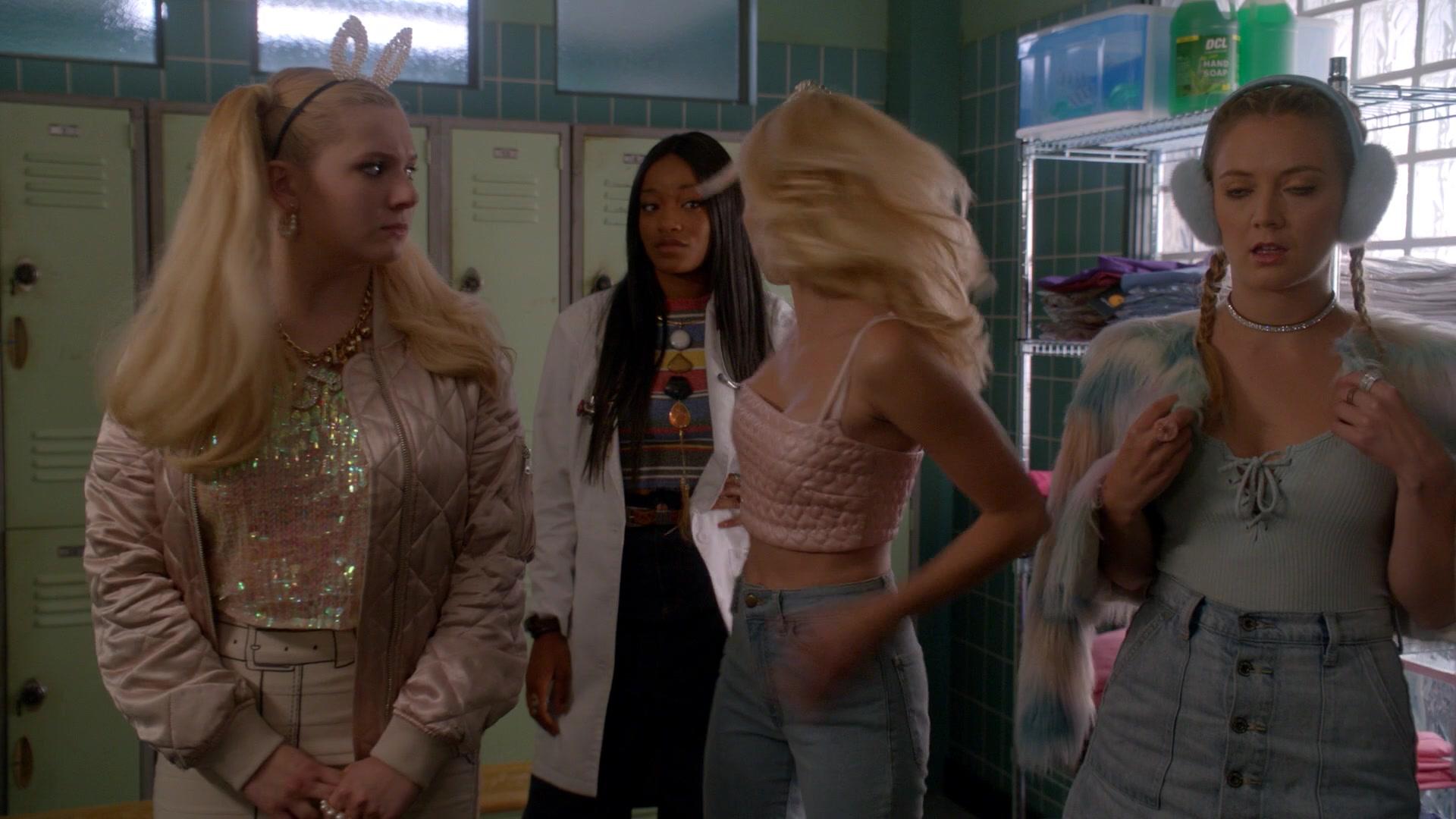 Scream_Queens_2015_S02E01_1080p_003152.jpg