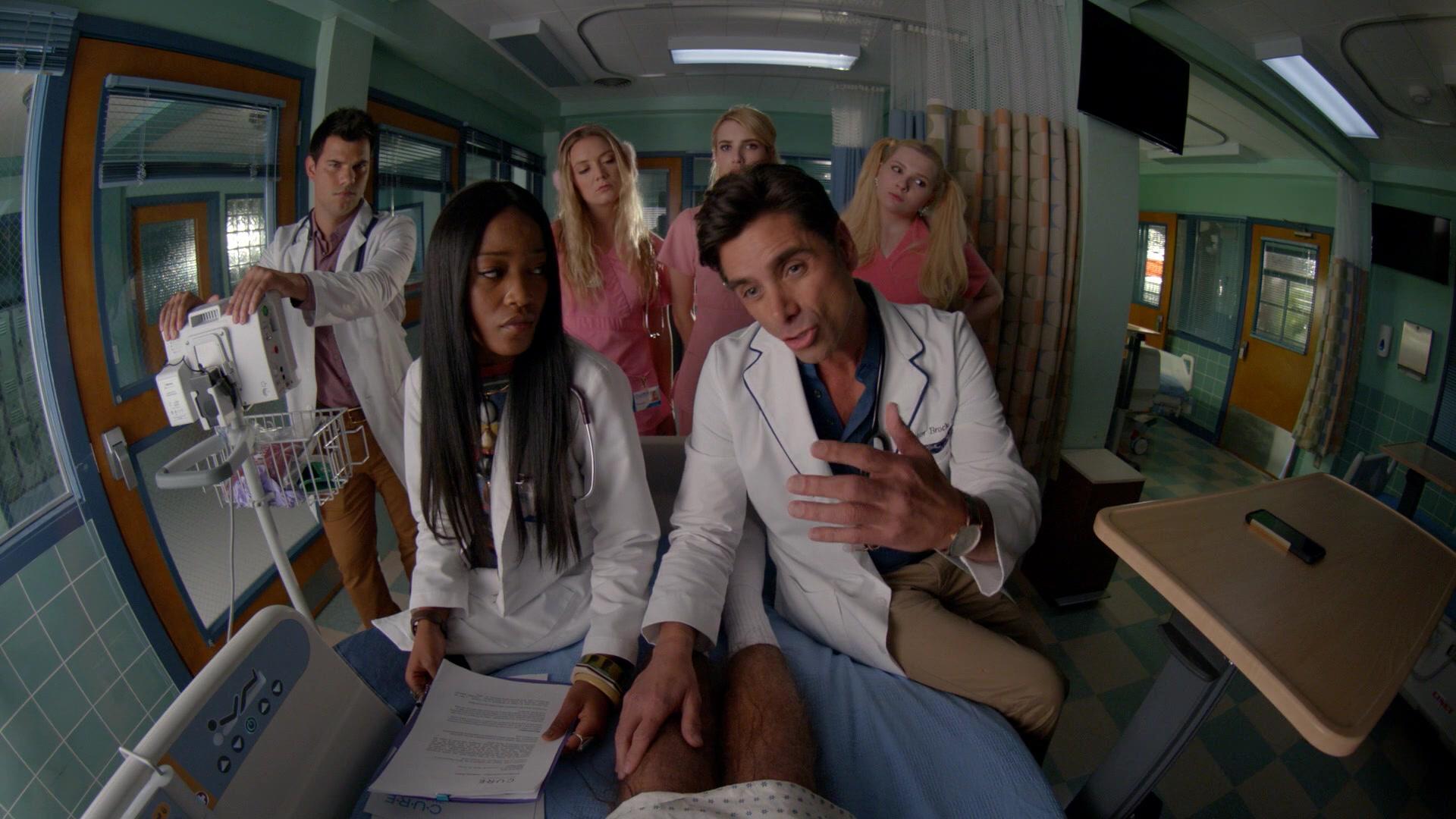 Scream_Queens_2015_S02E01_1080p_003585.jpg
