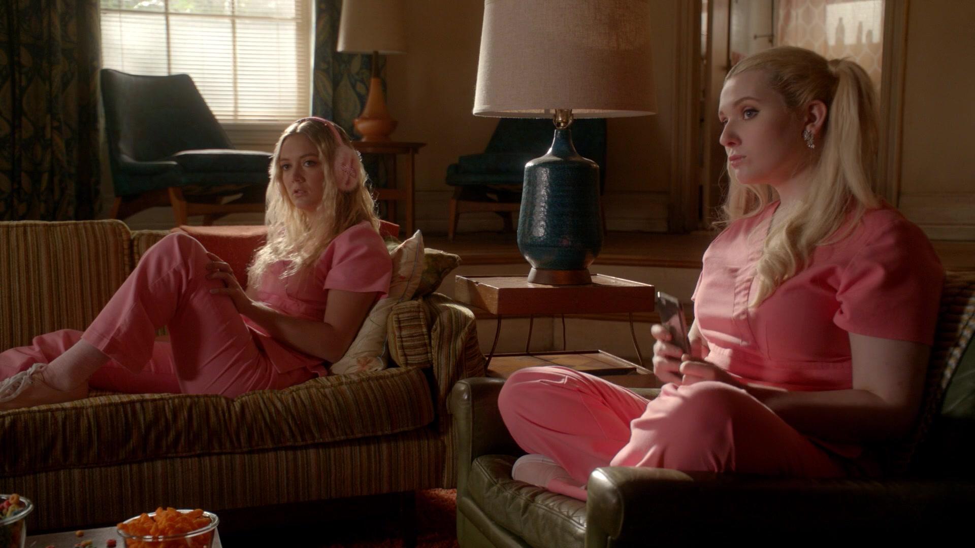 Scream_Queens_2015_S02E01_1080p_004045.jpg