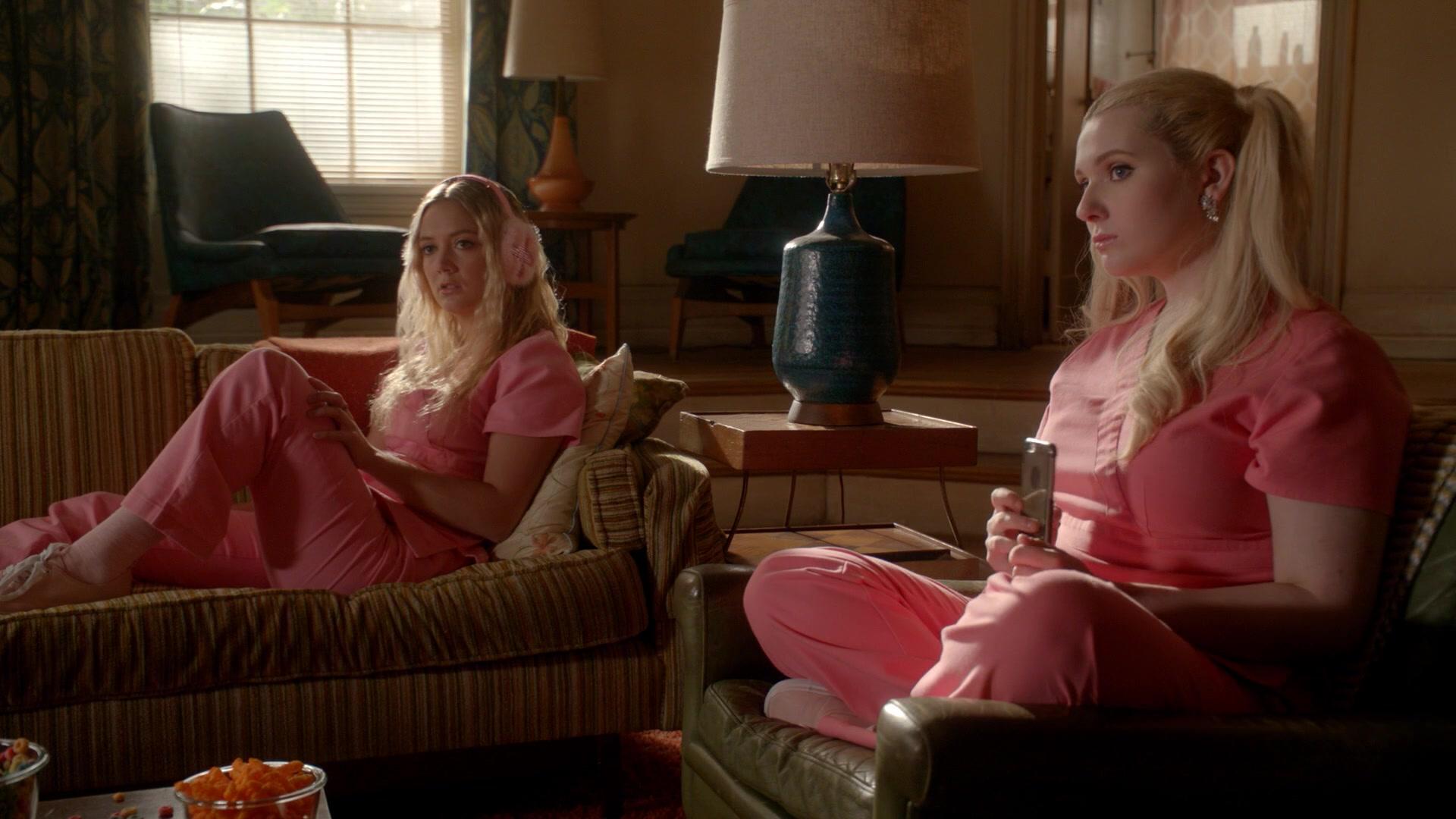 Scream_Queens_2015_S02E01_1080p_004046.jpg