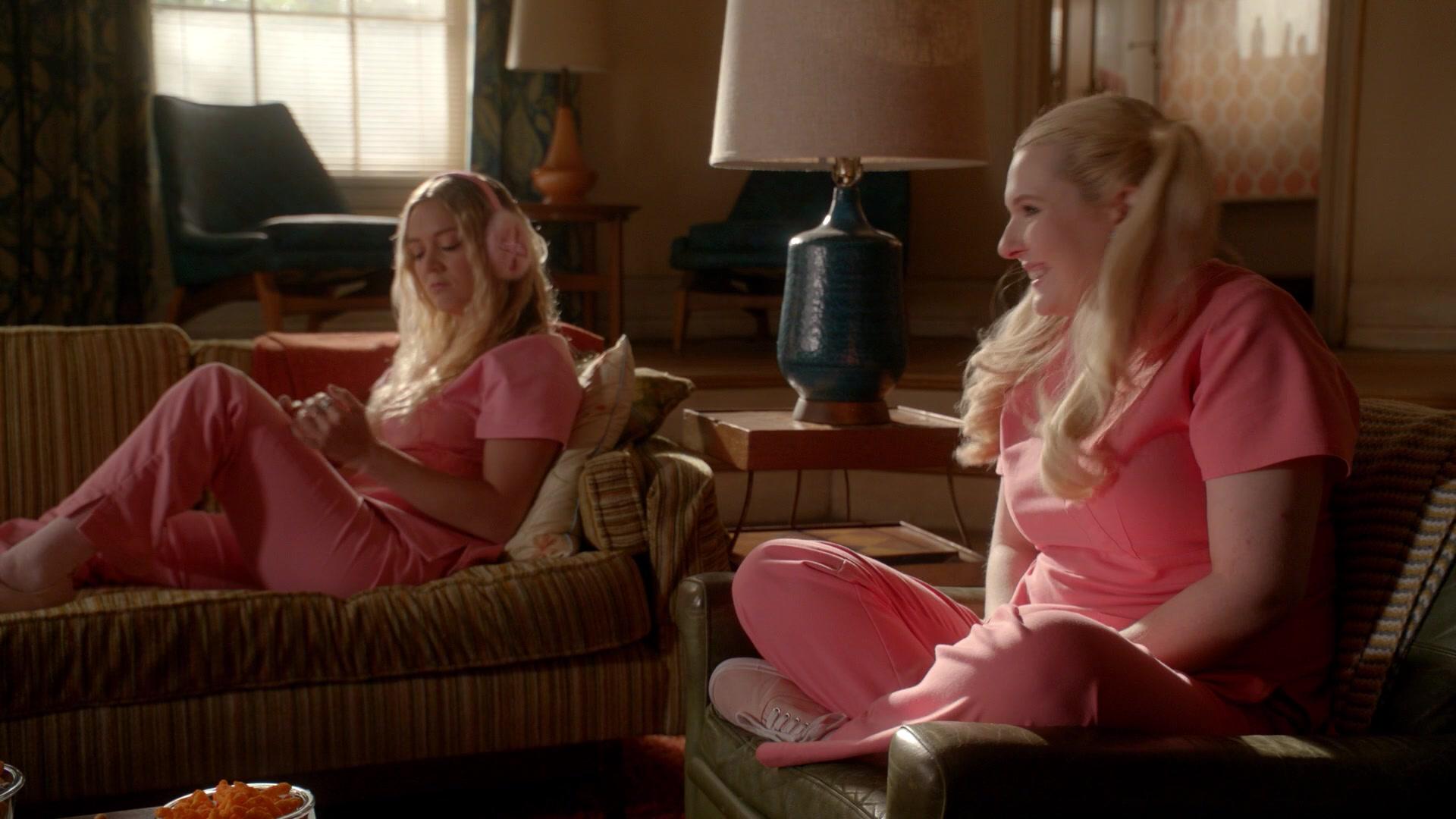 Scream_Queens_2015_S02E01_1080p_004068.jpg