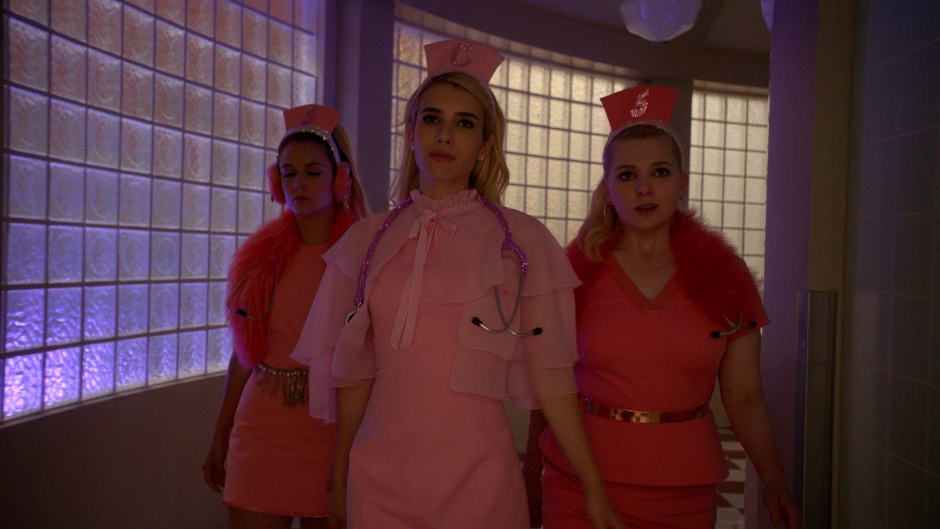 Scream_Queens_2015_S02E01_1080p_004578.jpg