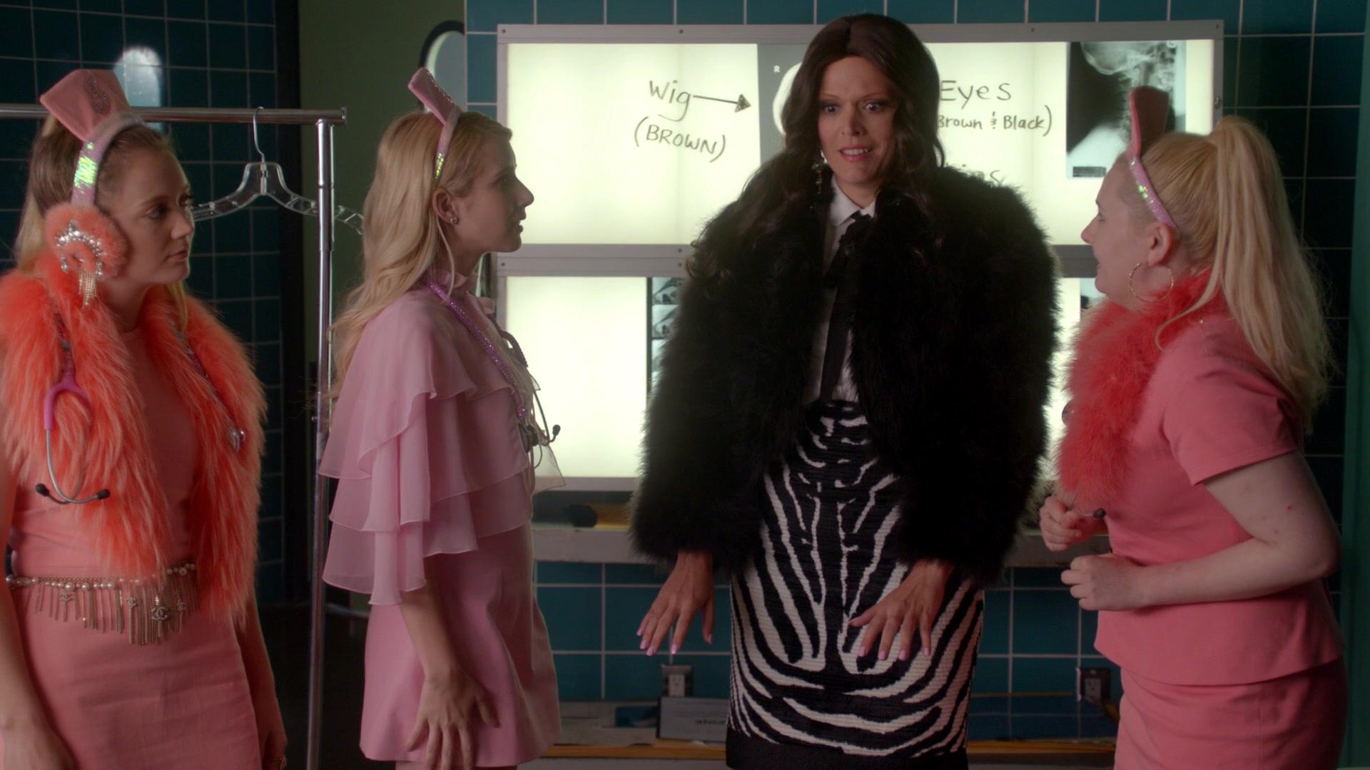 Scream_Queens_2015_S02E01_1080p_004808.jpg