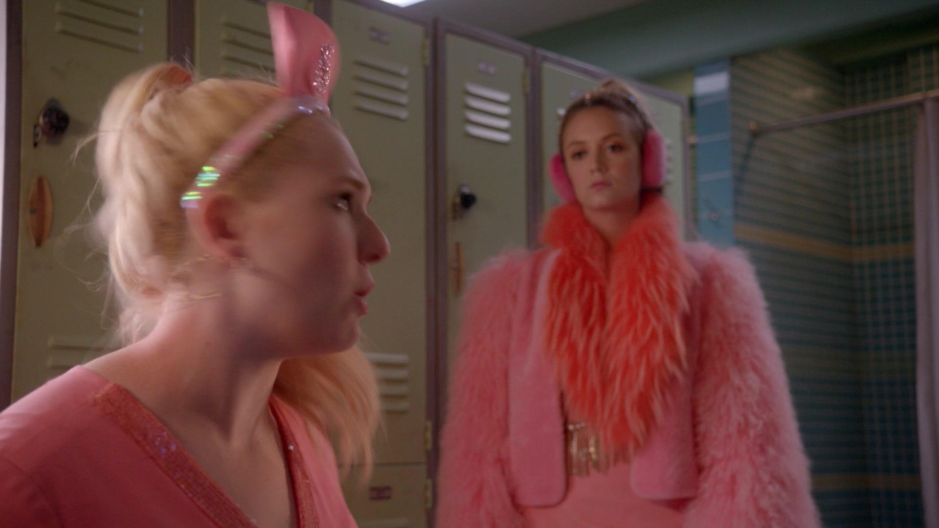 Scream_Queens_2015_S02E01_1080p_005079.jpg