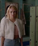 Scream_Queens_2015_S02E01_1080p_003072.jpg