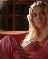 Scream_Queens_2015_S02E01_1080p_004079.jpg