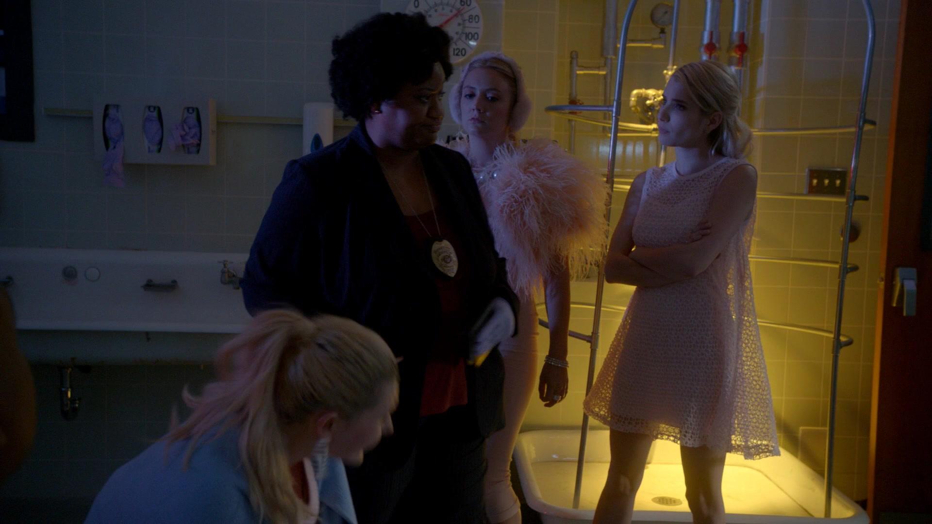 Scream_Queens_2015_S02E02_1080p_000305.jpg